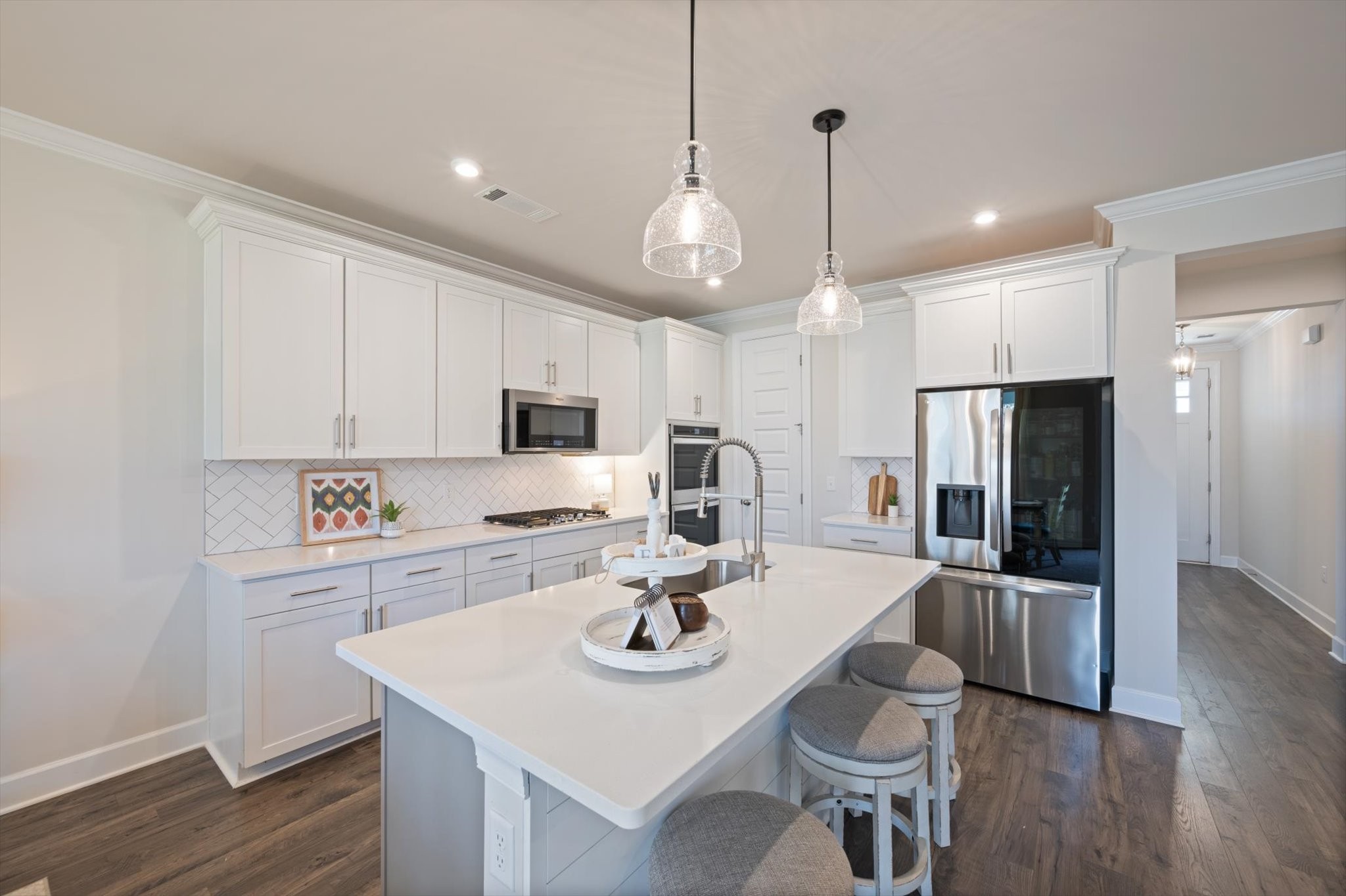 4056 Rosa Dr