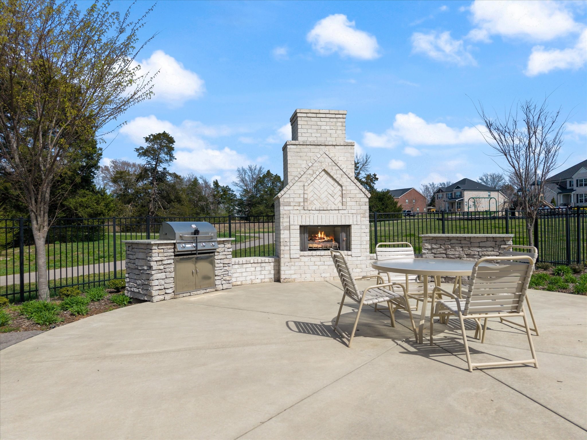 4056 Rosa Dr