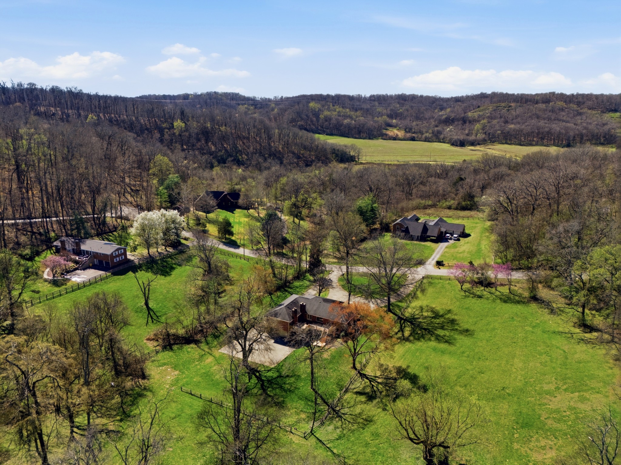 606 Natchez Bend Road