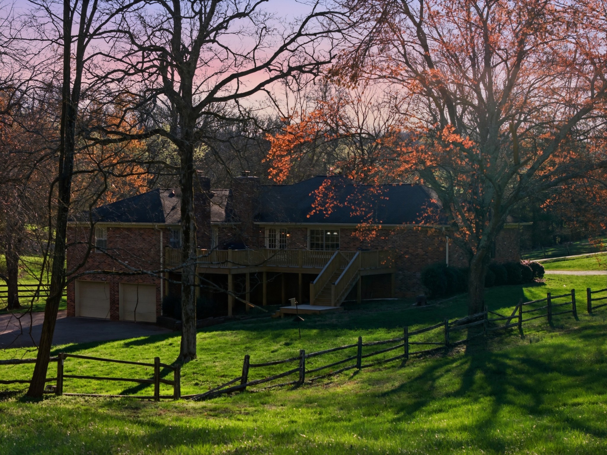 606 Natchez Bend Road