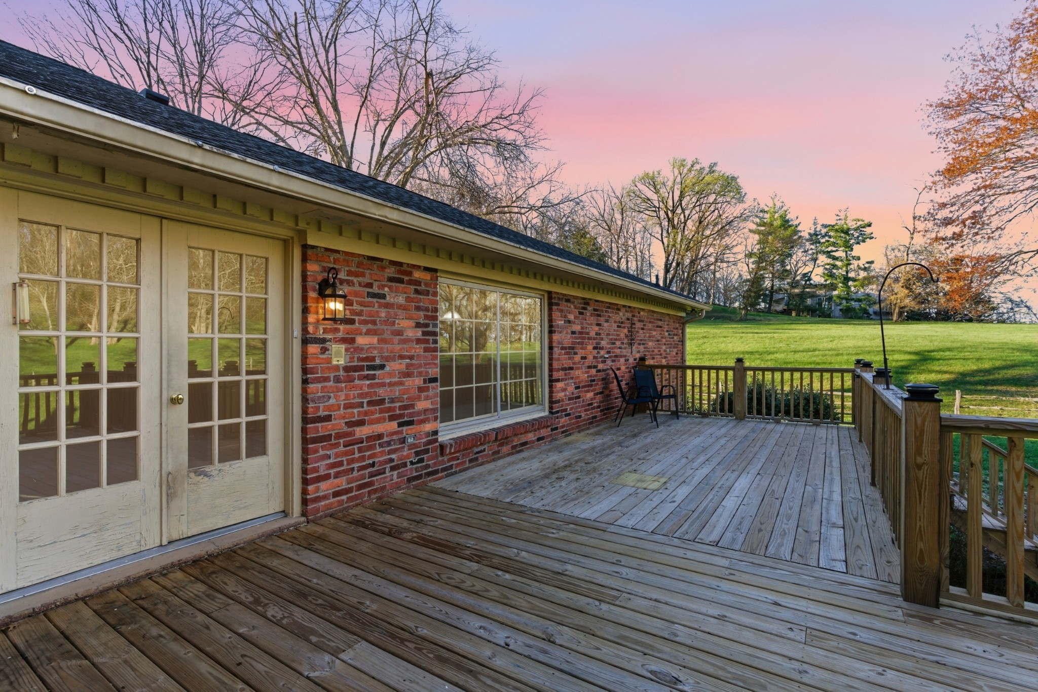 606 Natchez Bend Road