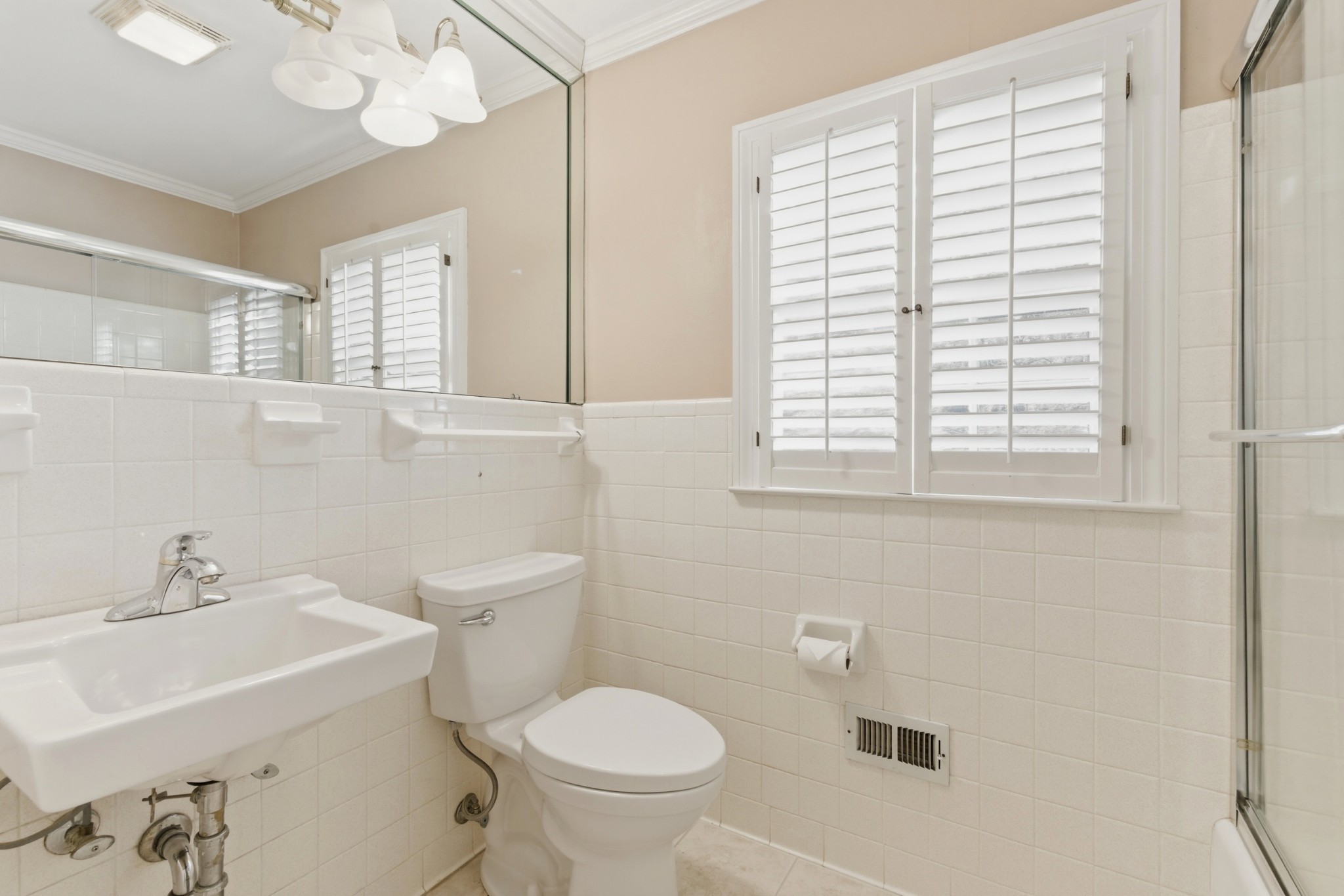 606 Natchez Bend Road