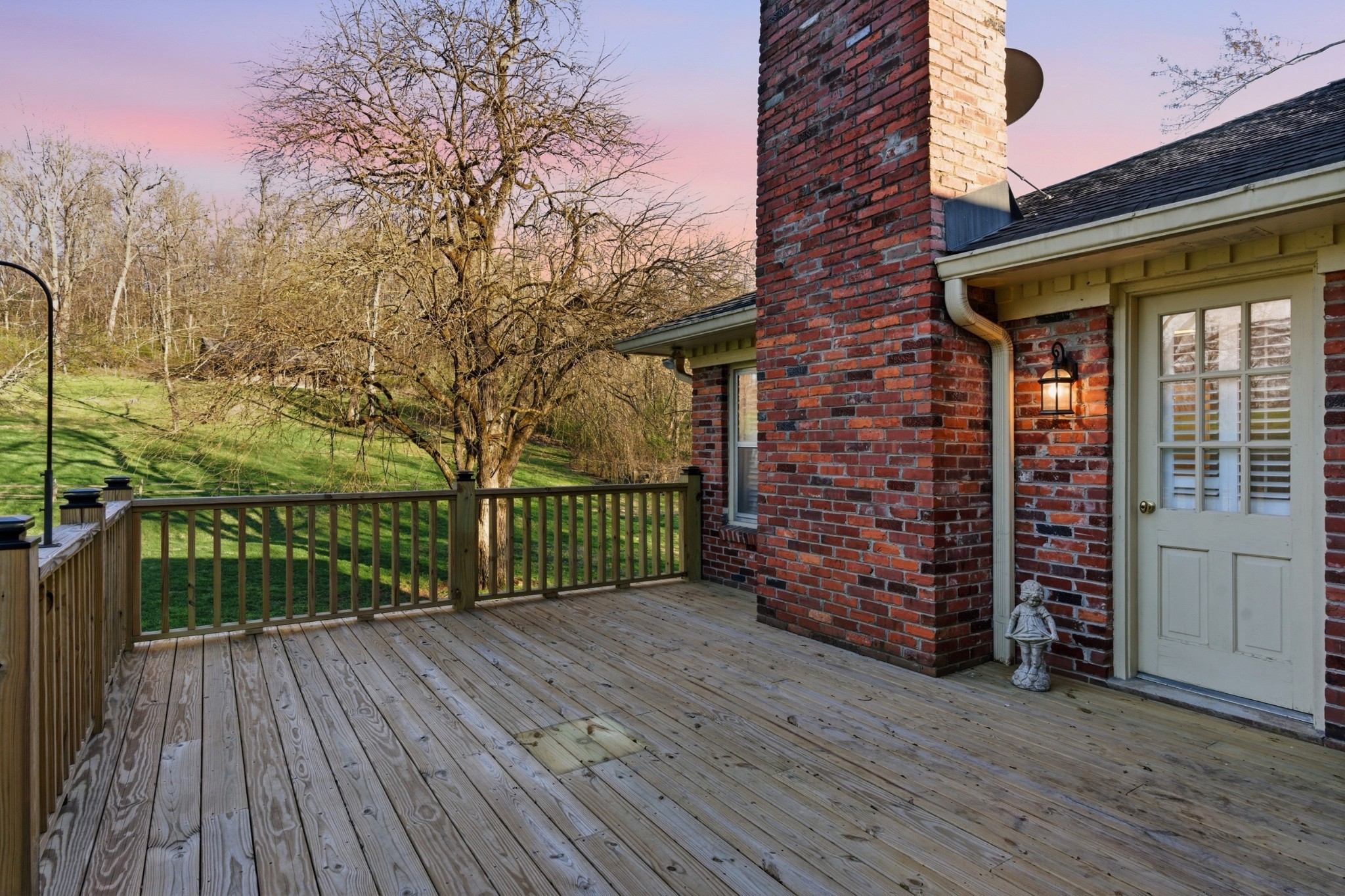 606 Natchez Bend Road