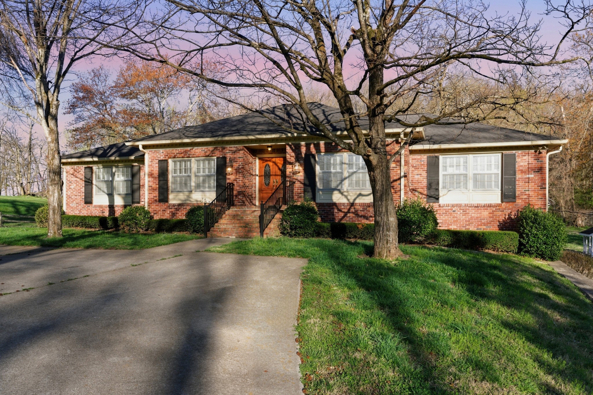 606 Natchez Bend Road