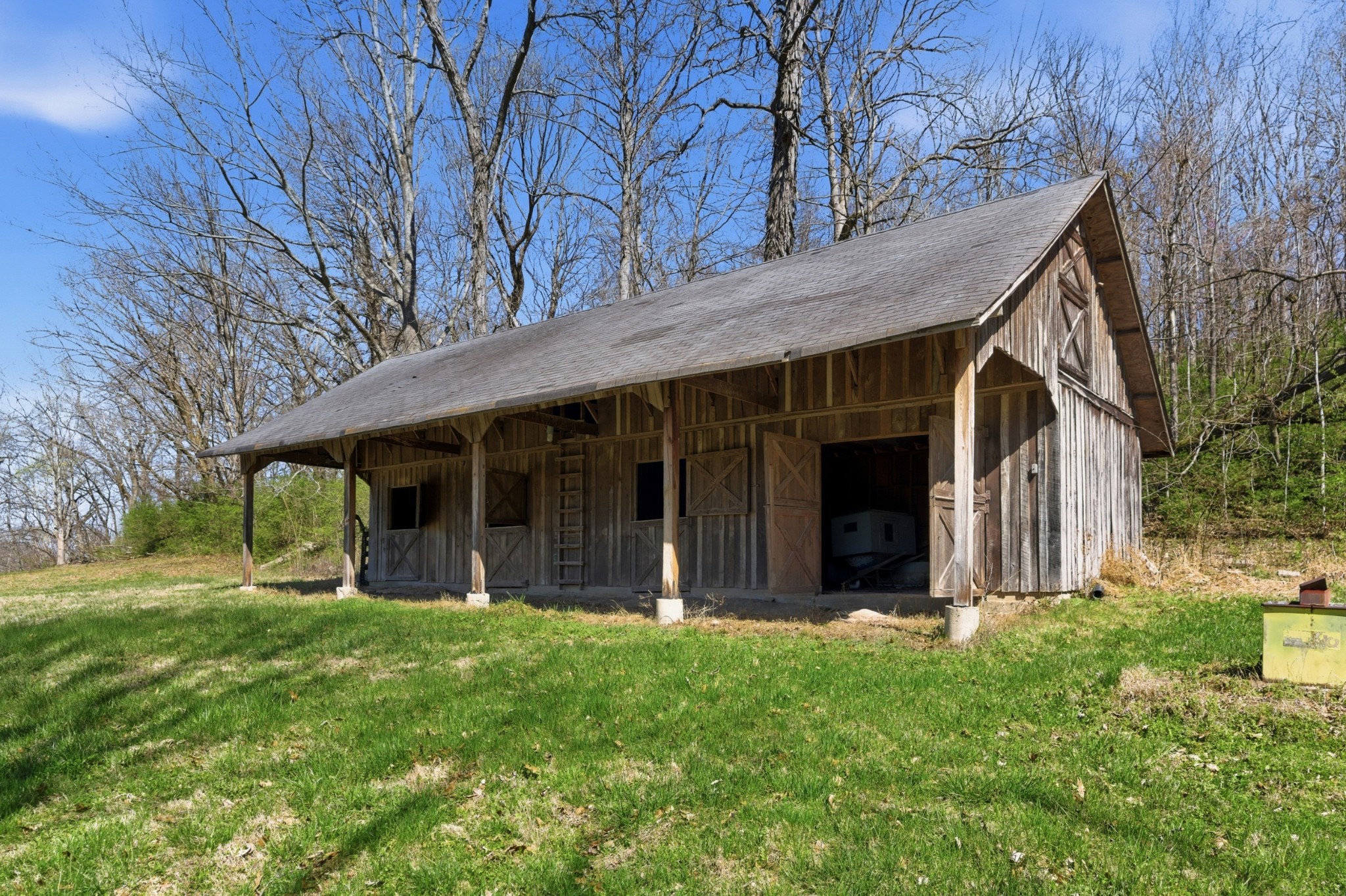 606 Natchez Bend Road