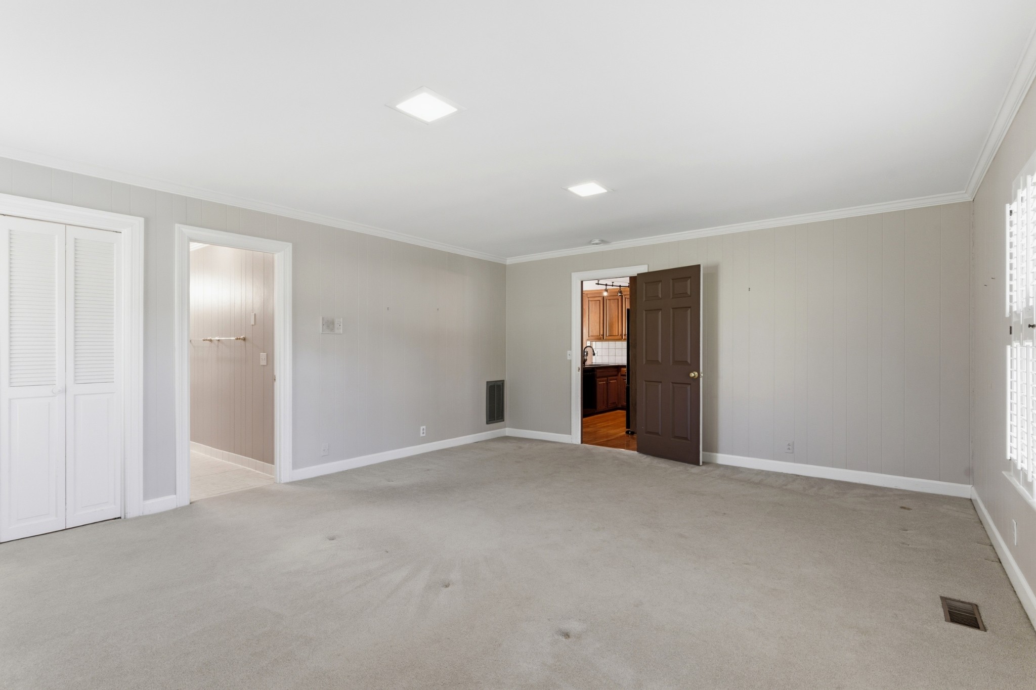 606 Natchez Bend Road