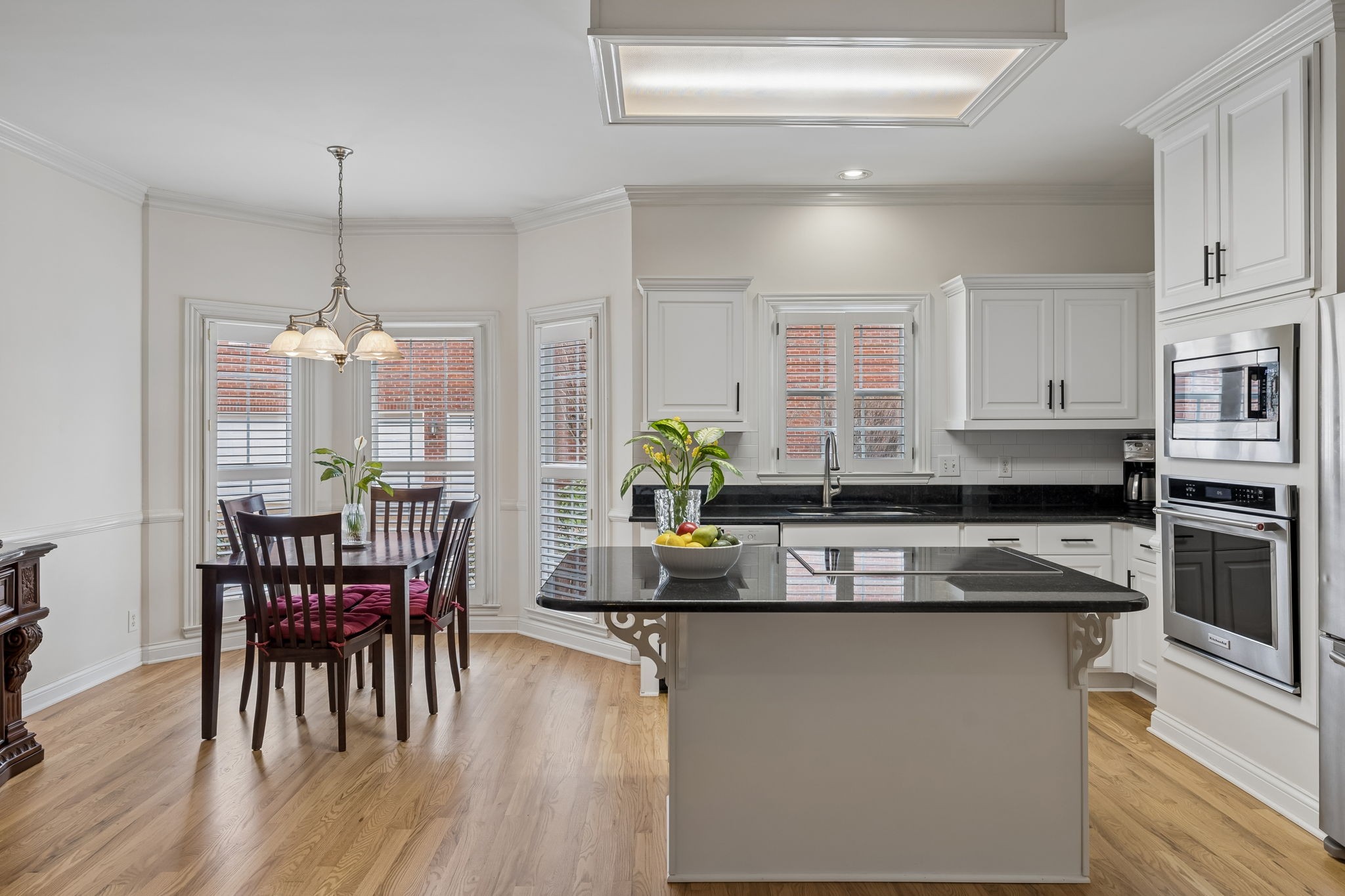 1659 Preston Pl