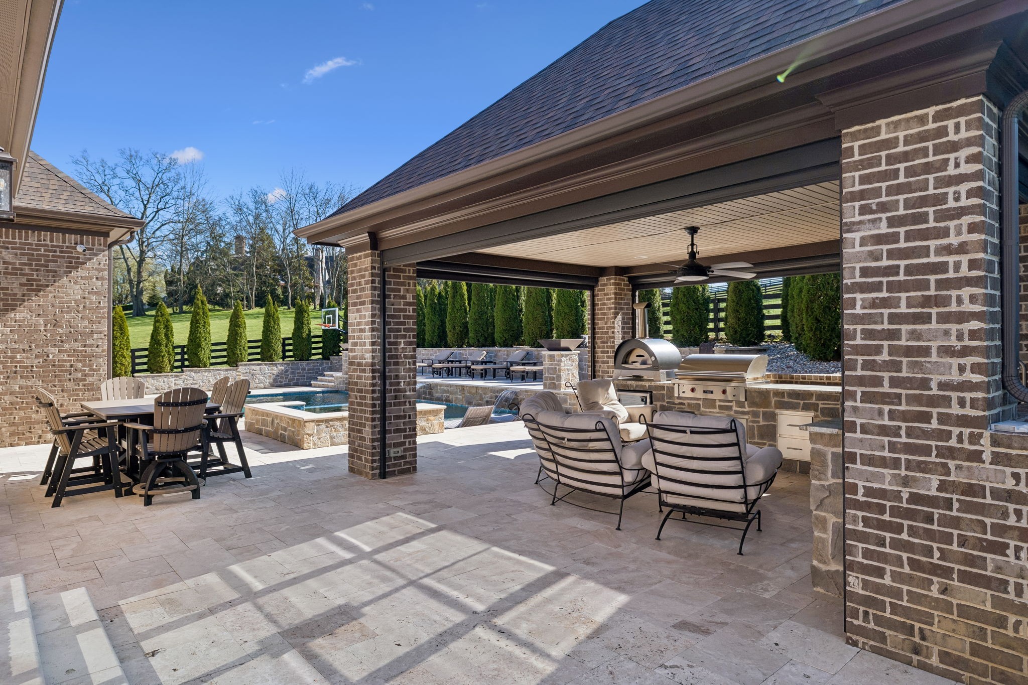 7201 Prairie Falcon Dr