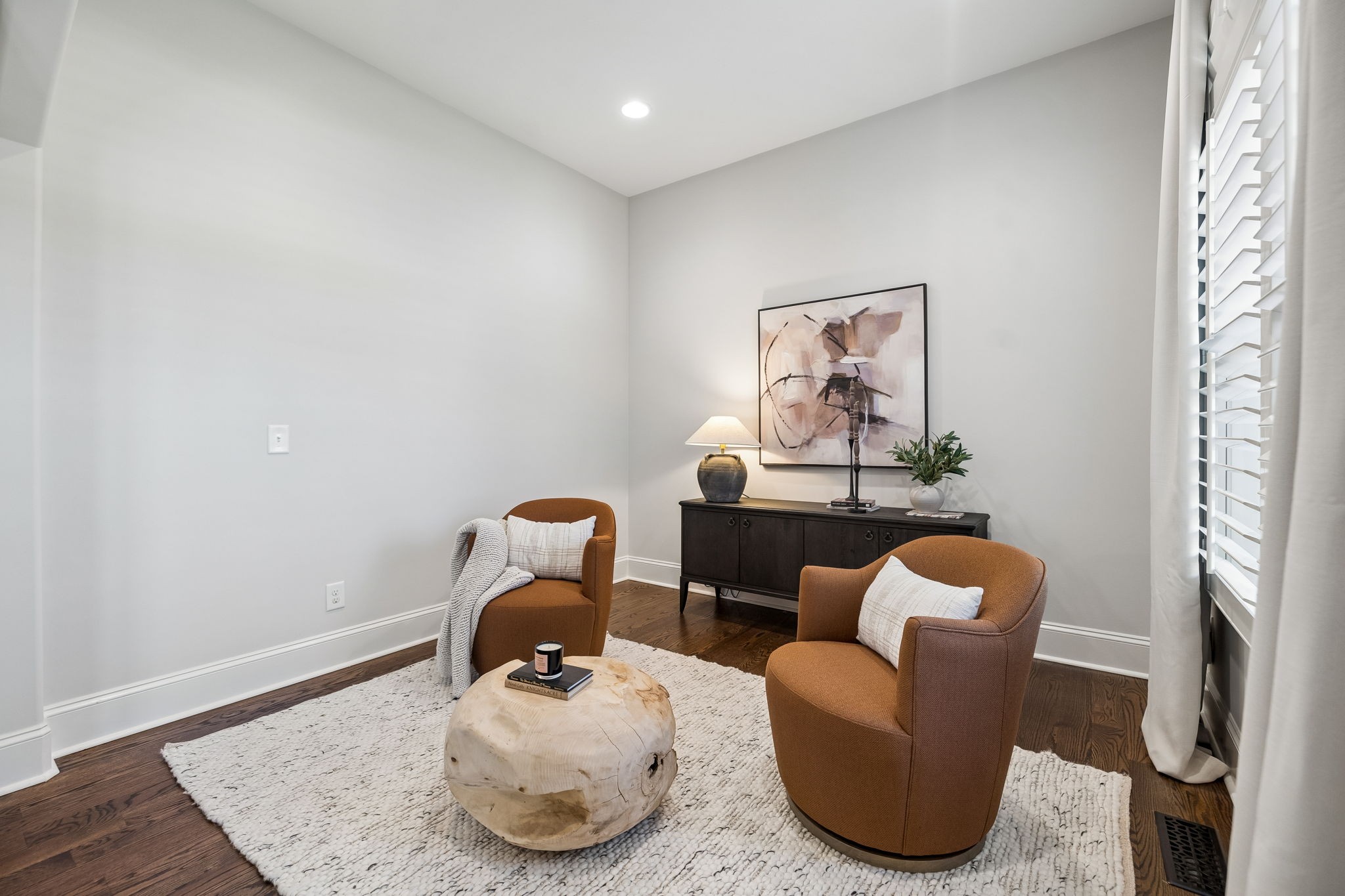 7201 Prairie Falcon Dr