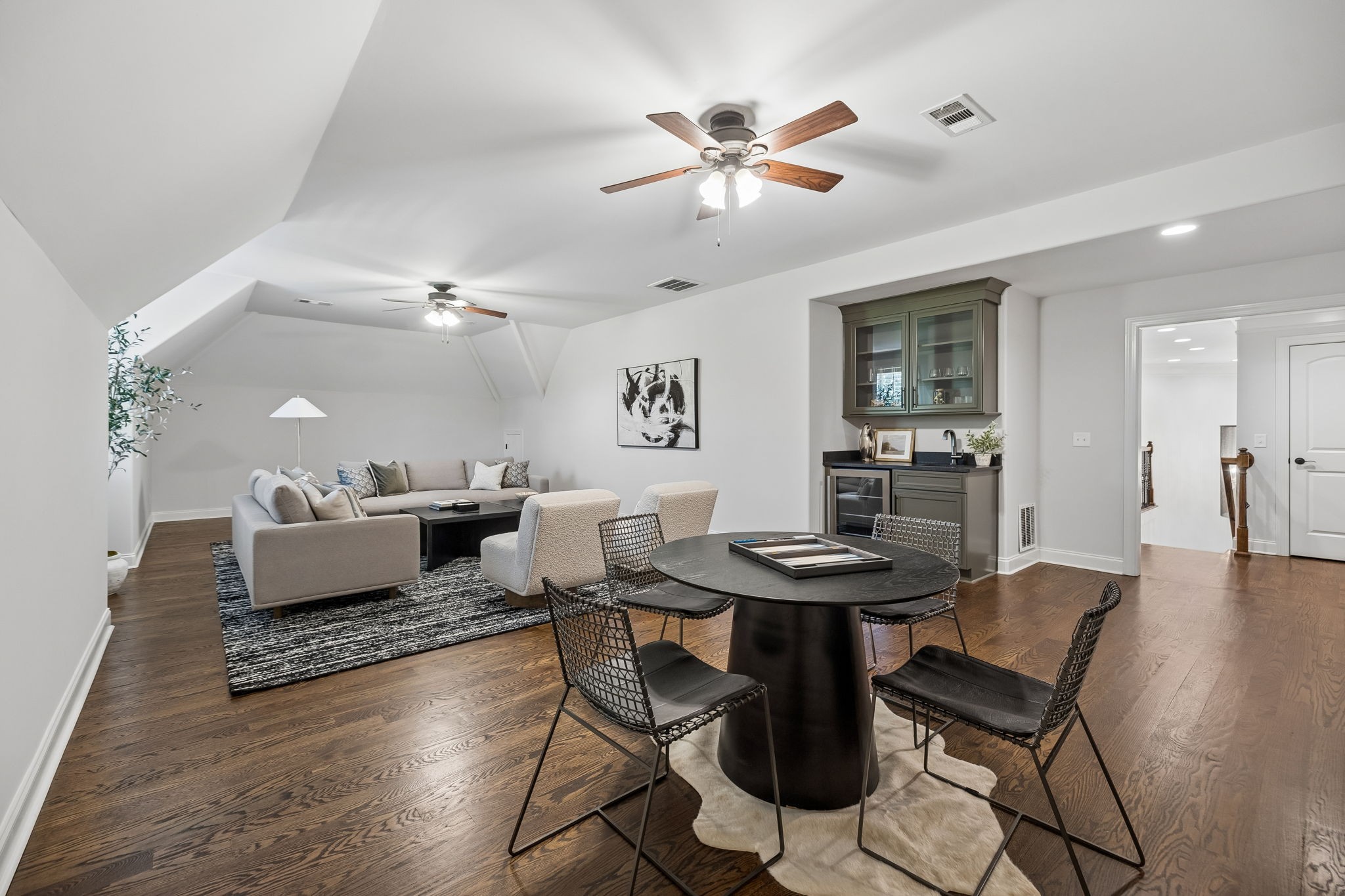 7201 Prairie Falcon Dr