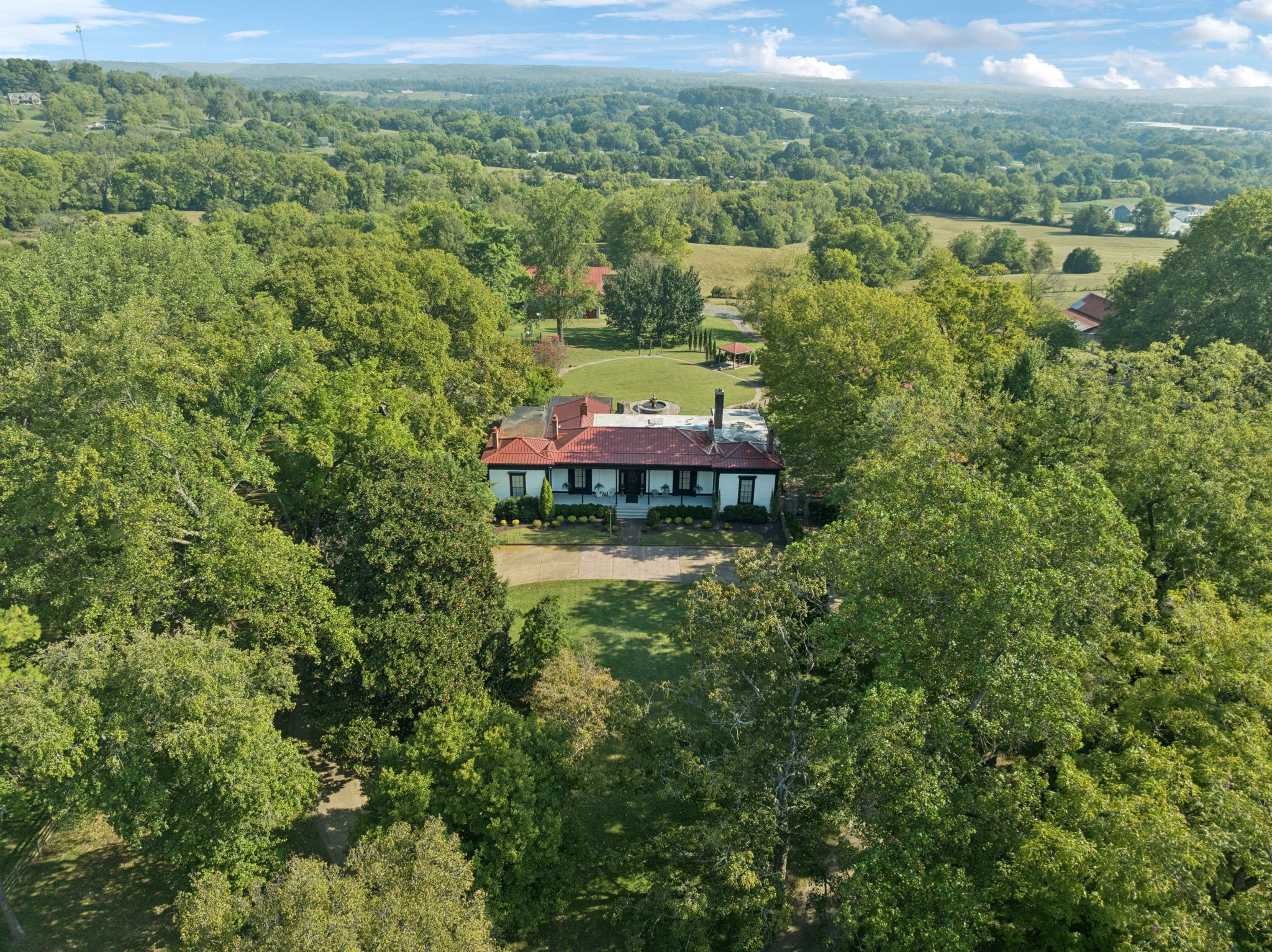 1512 Williamsport Pike