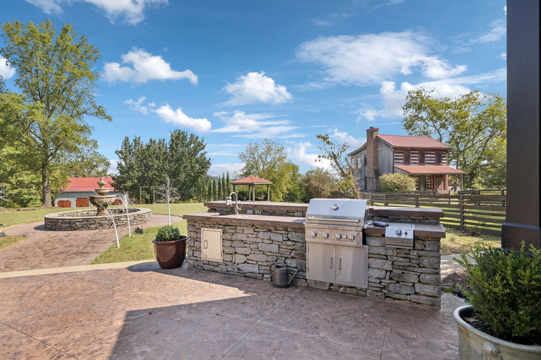 1512 Williamsport Pike