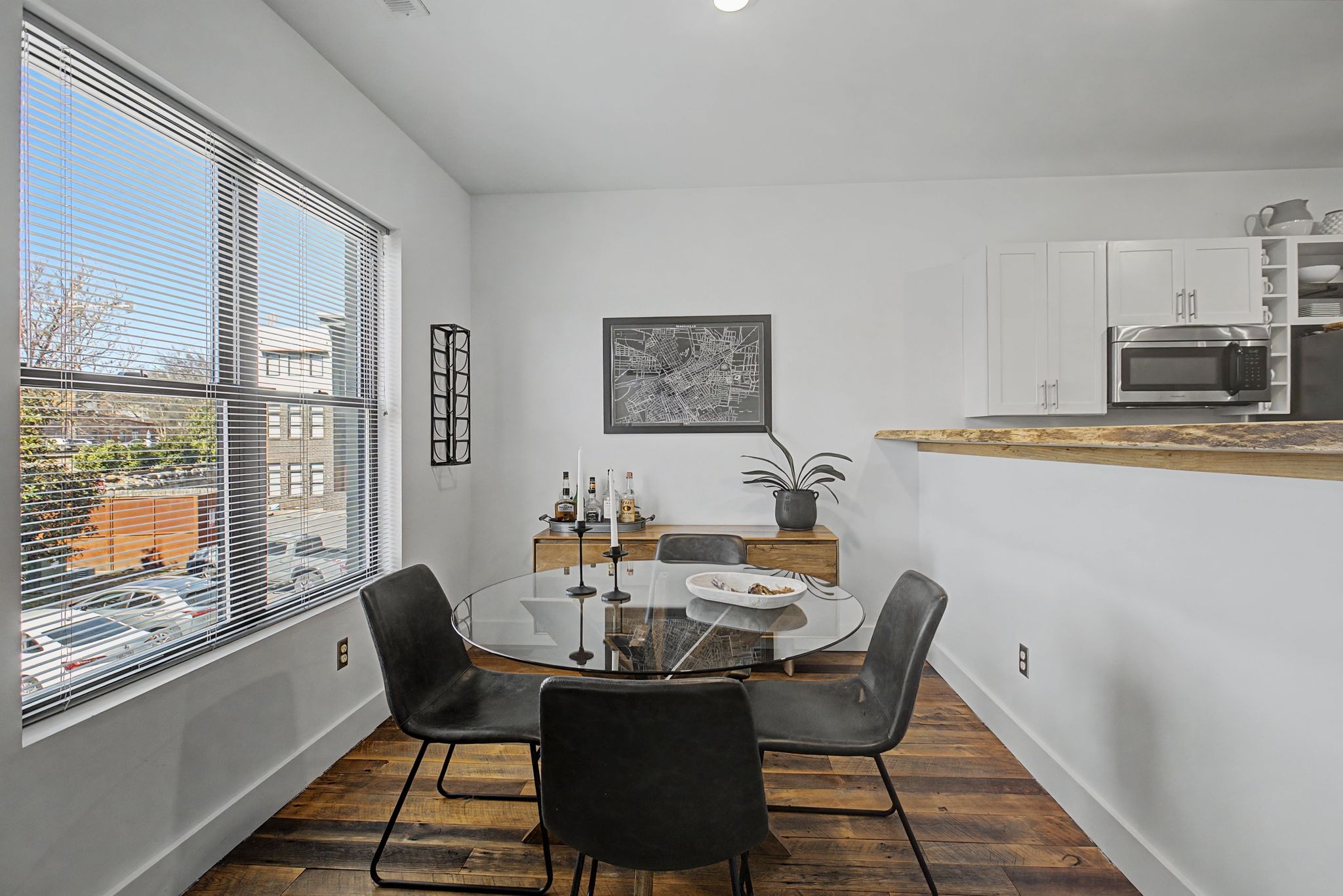 1225 4th Ave, S Unit: 205