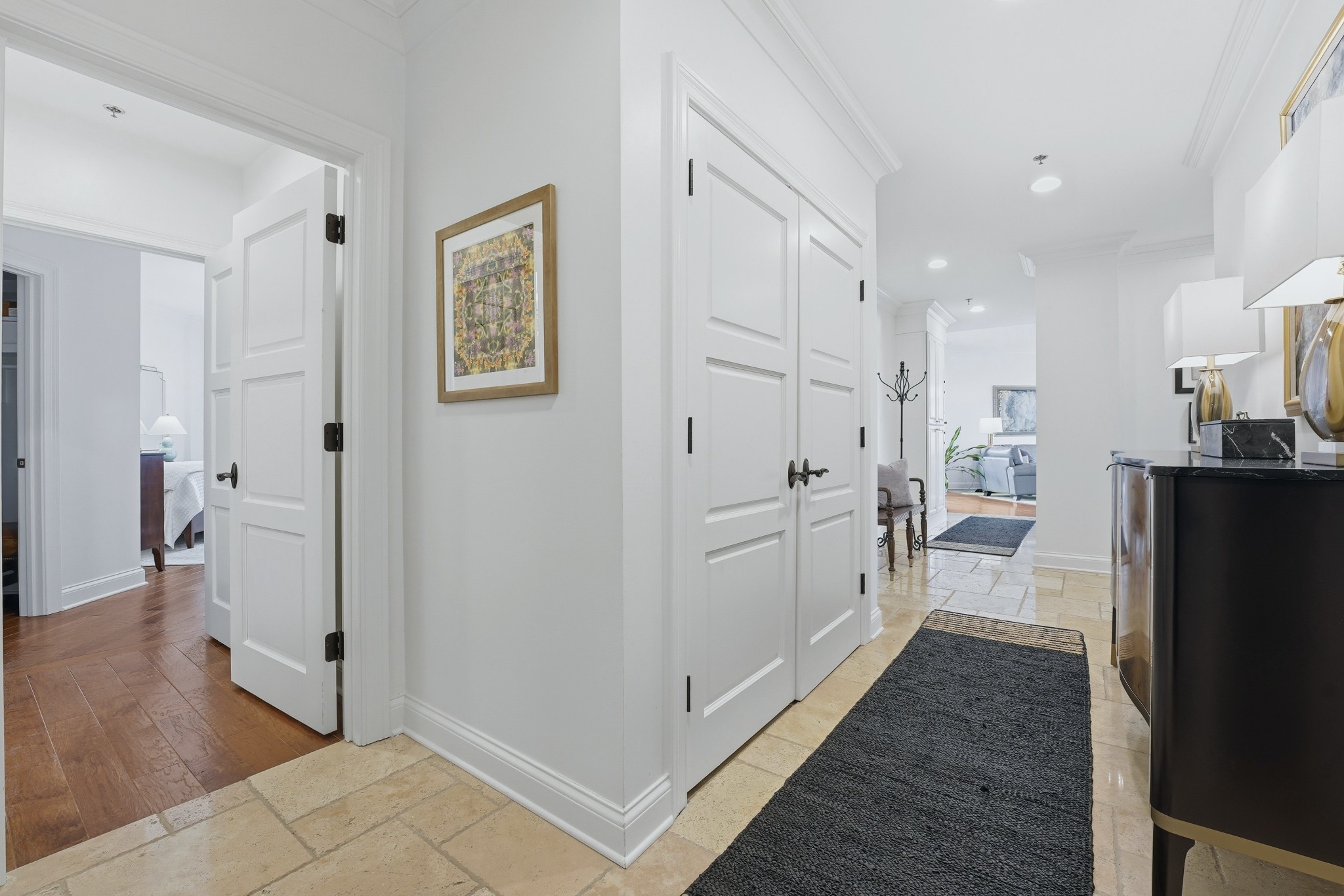 110 31st Ave, N Unit: 607