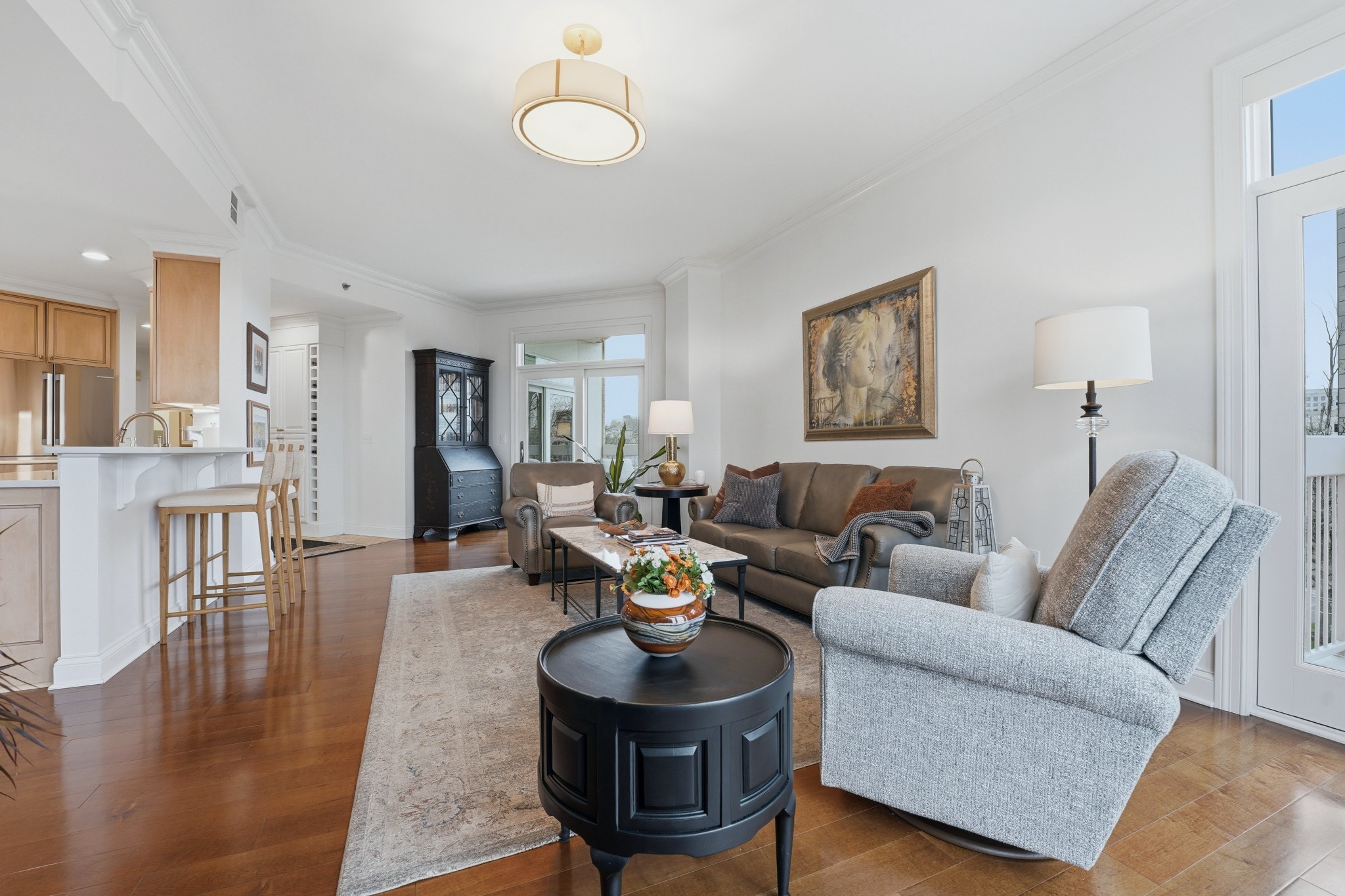 110 31st Ave, N Unit: 607
