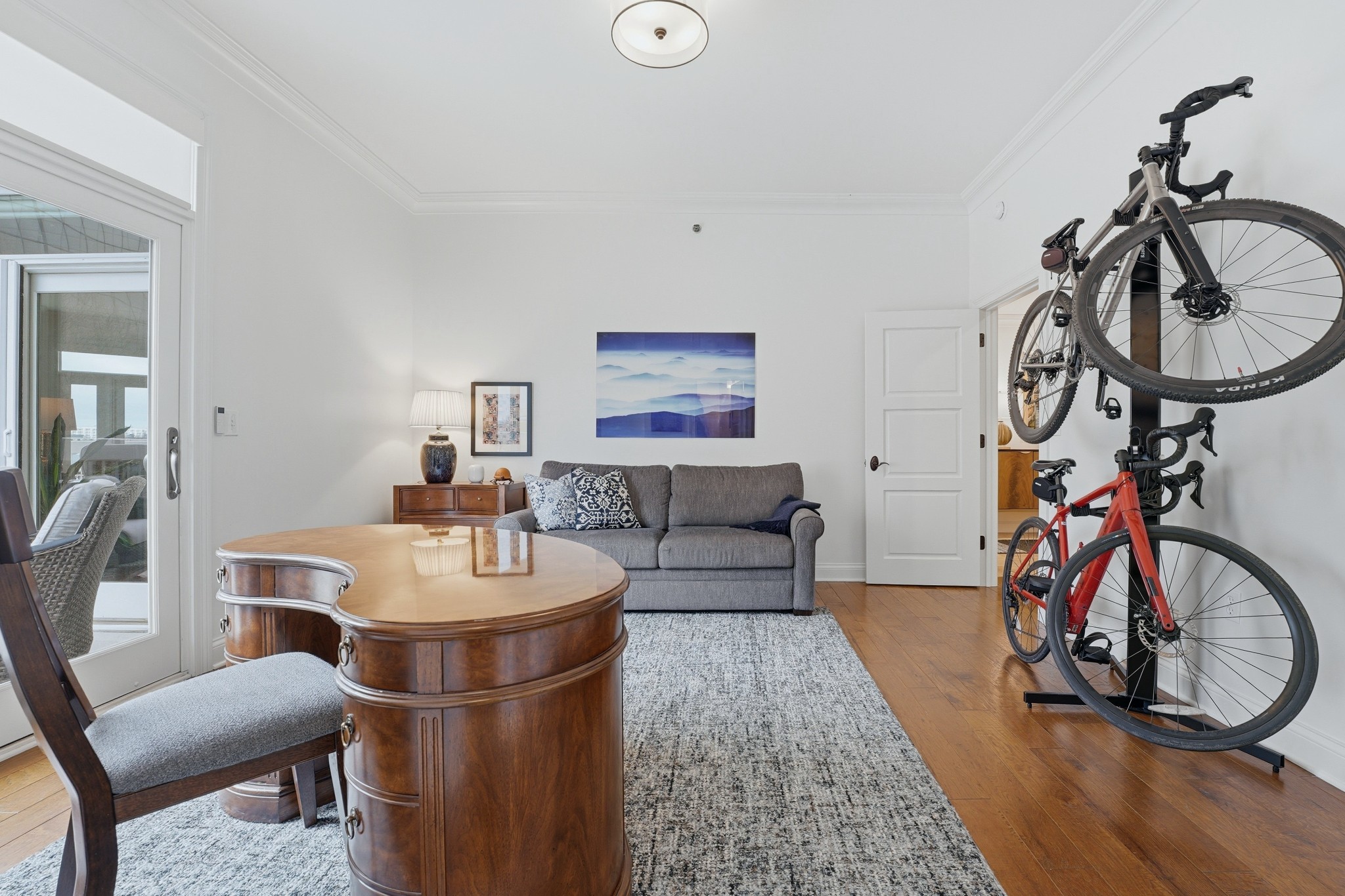 110 31st Ave, N Unit: 607