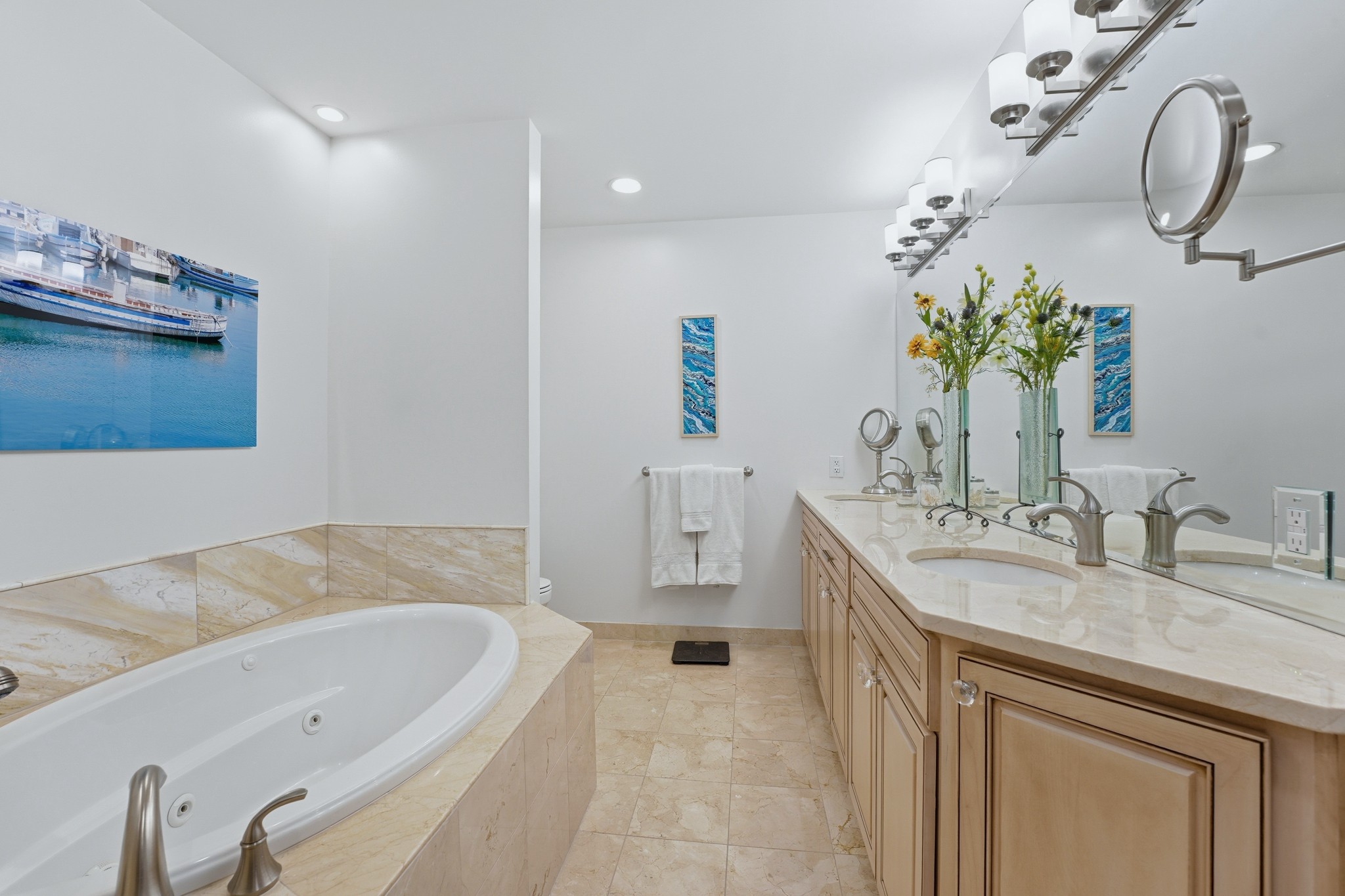 110 31st Ave, N Unit: 607