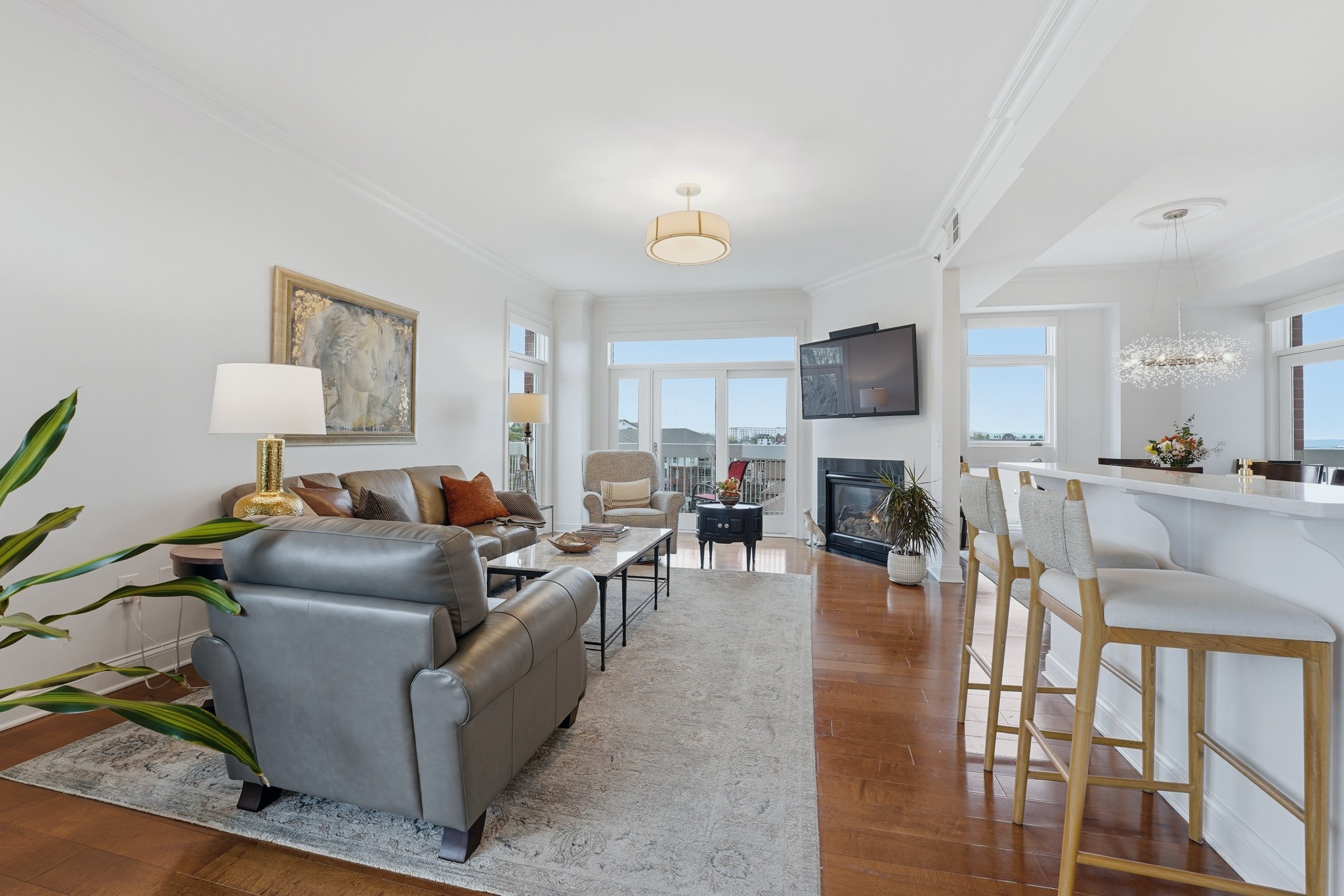 110 31st Ave, N Unit: 607