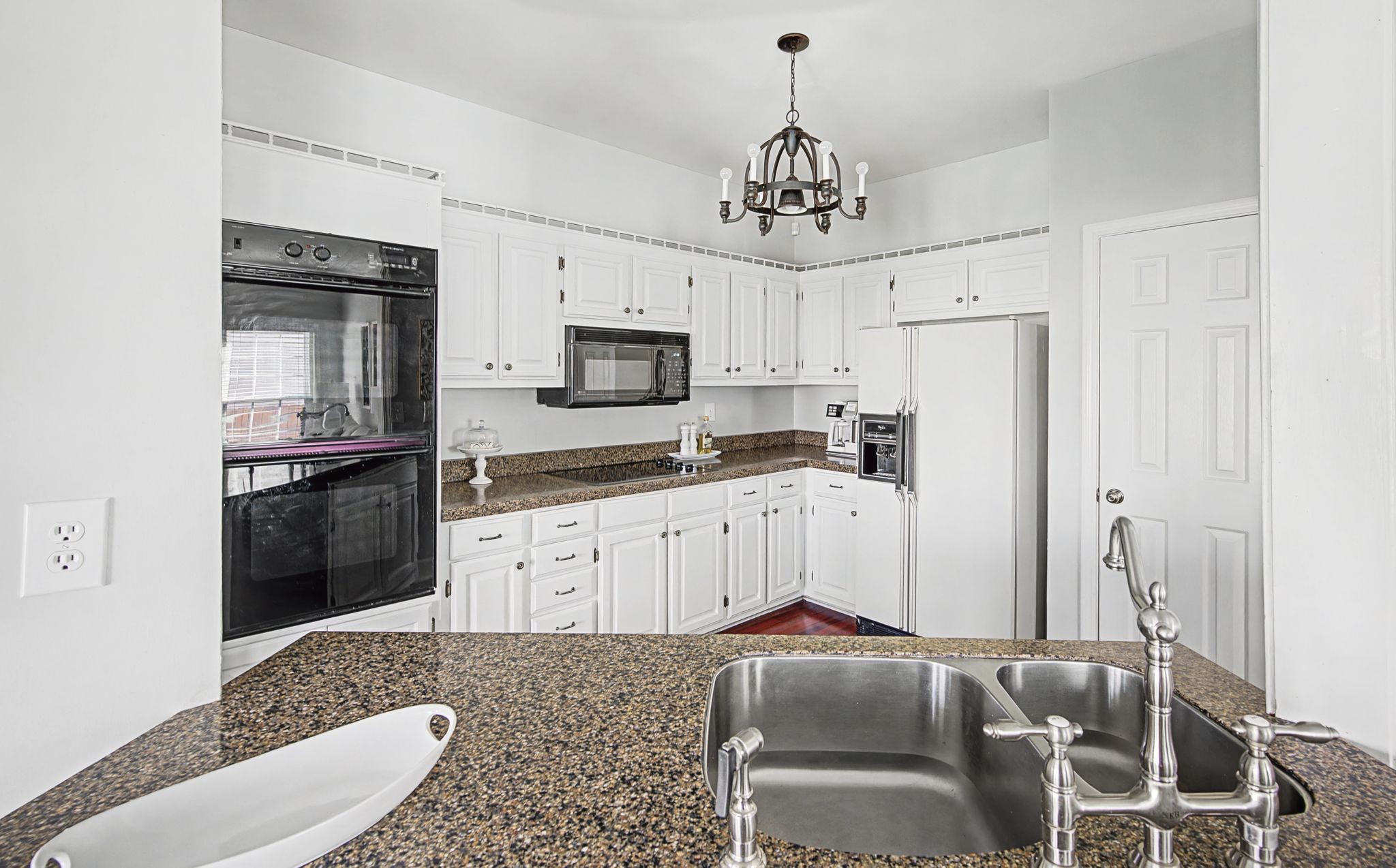 1548 Kinnard Dr