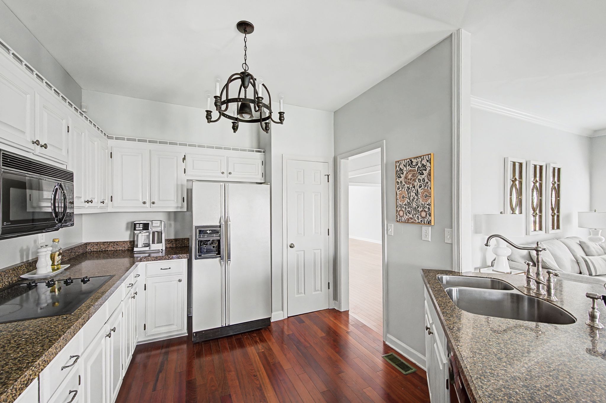 1548 Kinnard Dr