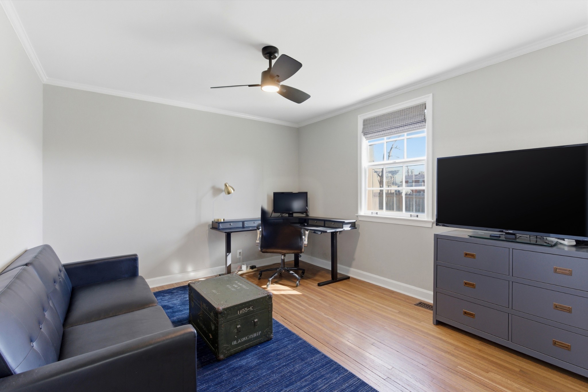 813 Bryan St