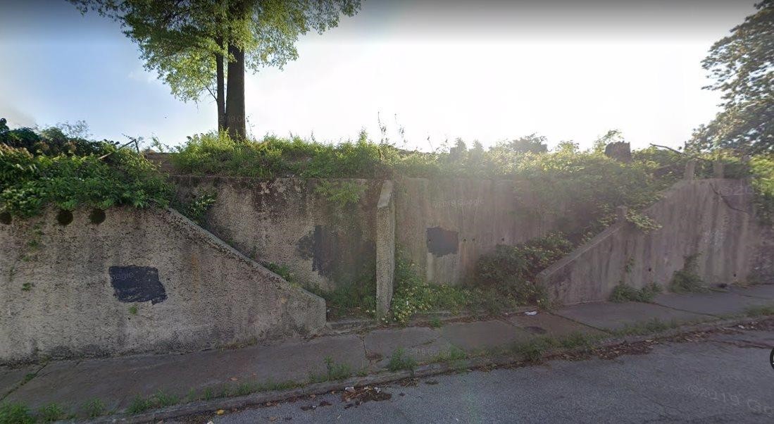 739 MISSISSIPPI BLVD