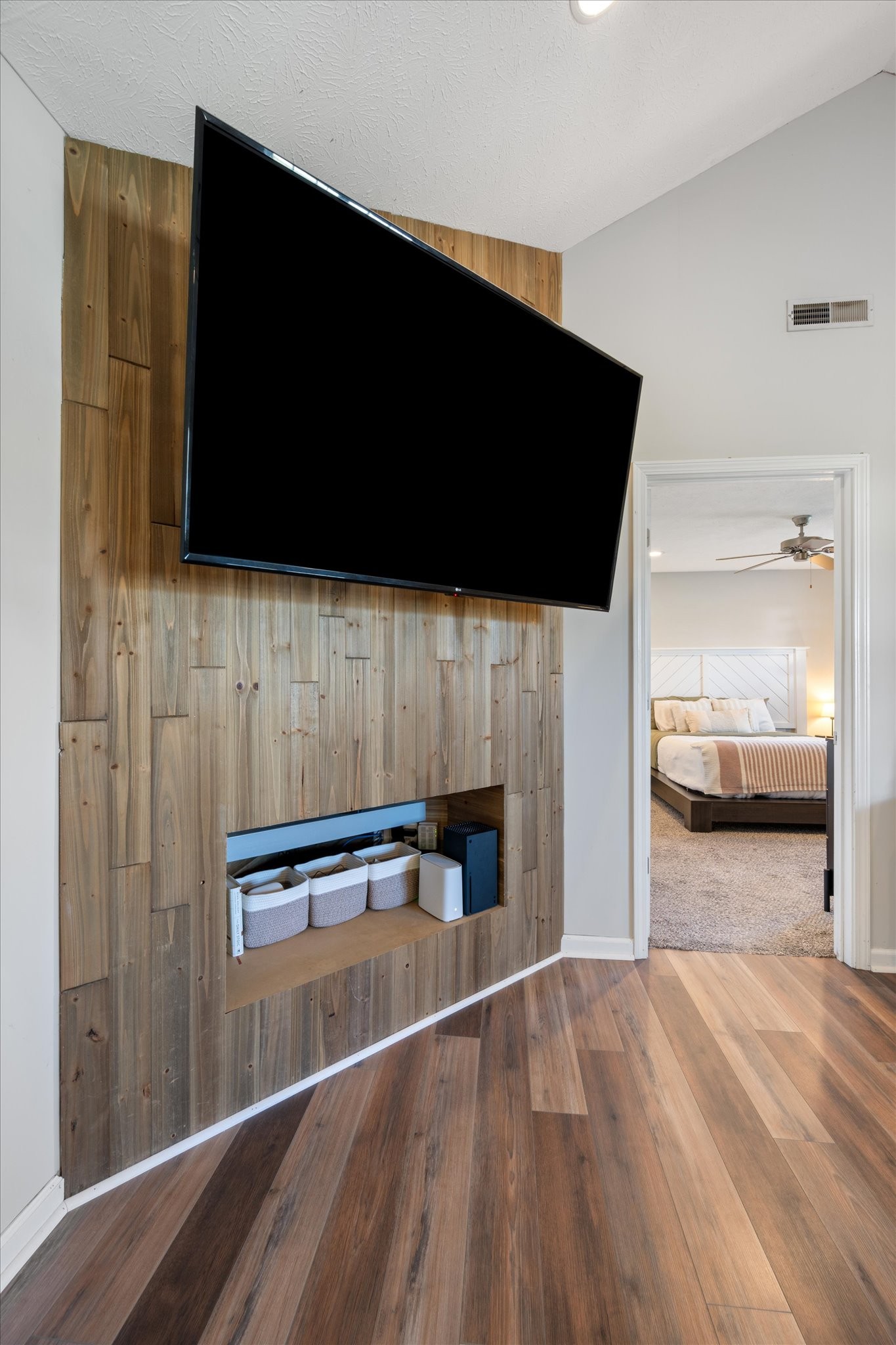 302 Oxmoor Valley Court