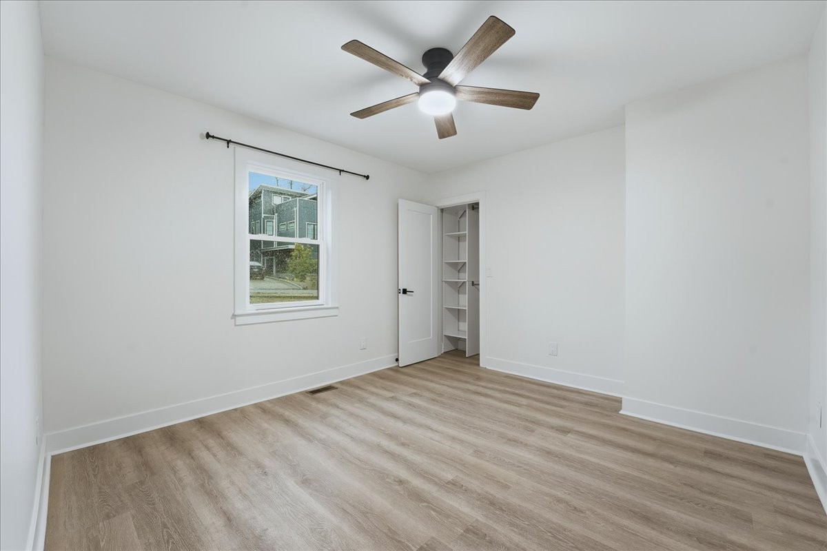 2800 W Kirkwood Ave