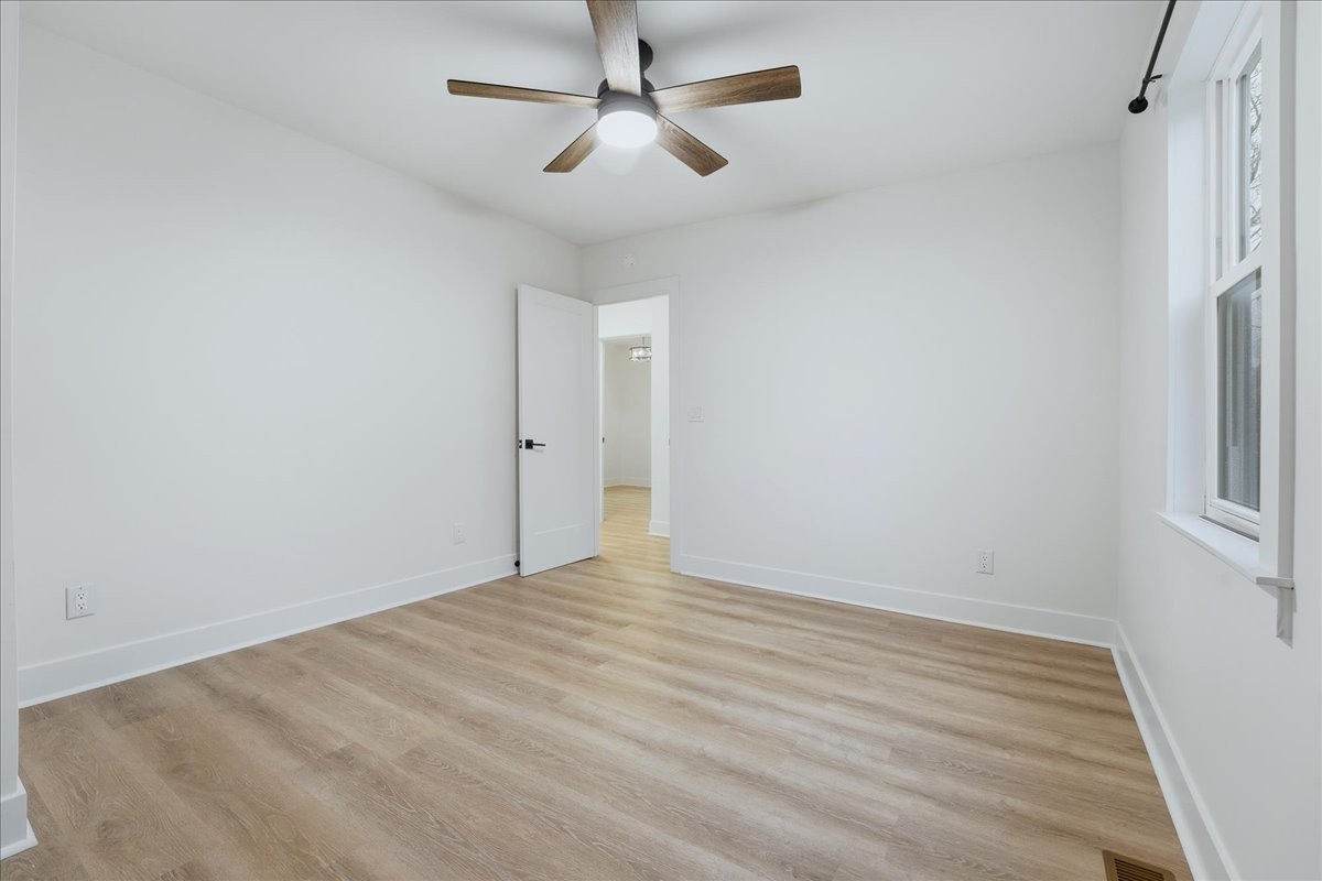 2800 W Kirkwood Ave