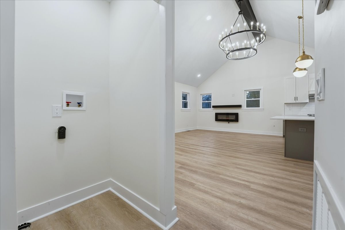2800 W Kirkwood Ave