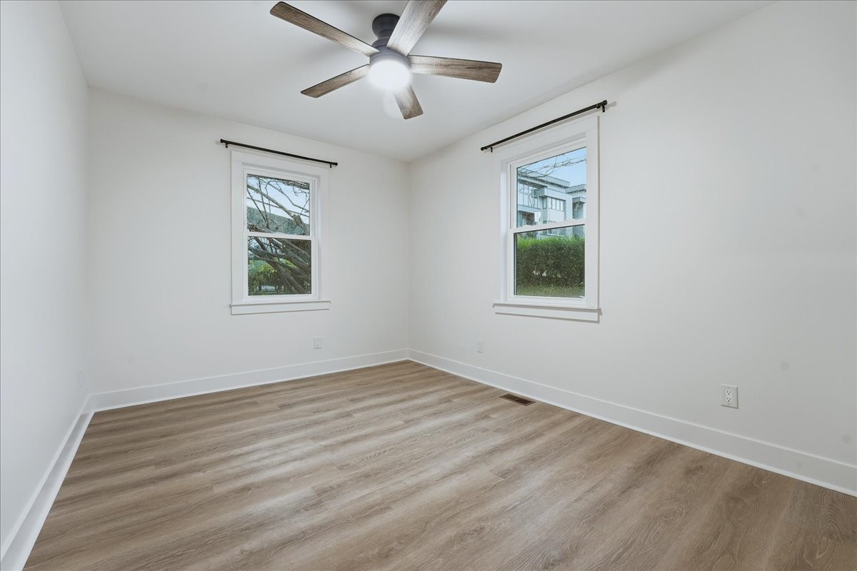 2800 W Kirkwood Ave