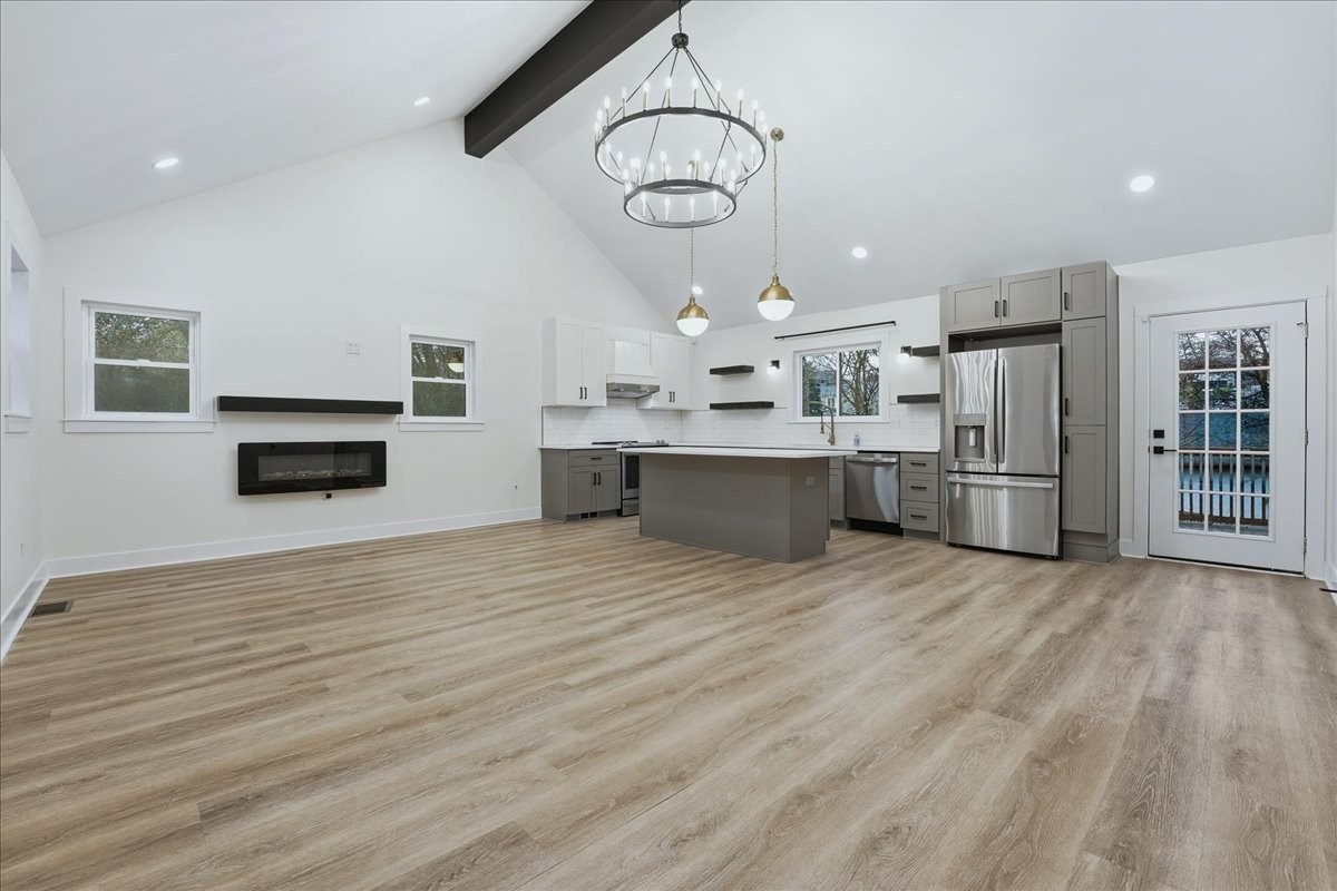 2800 W Kirkwood Ave
