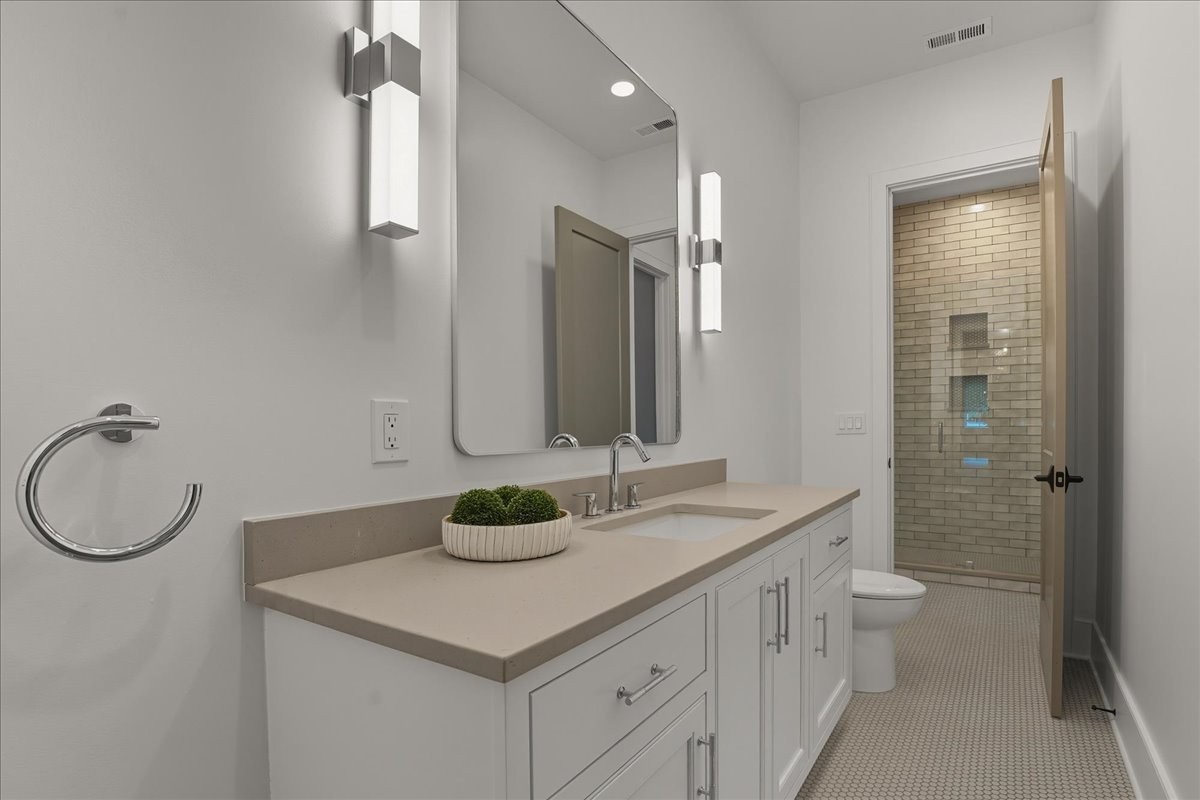 3618 General Bate Dr