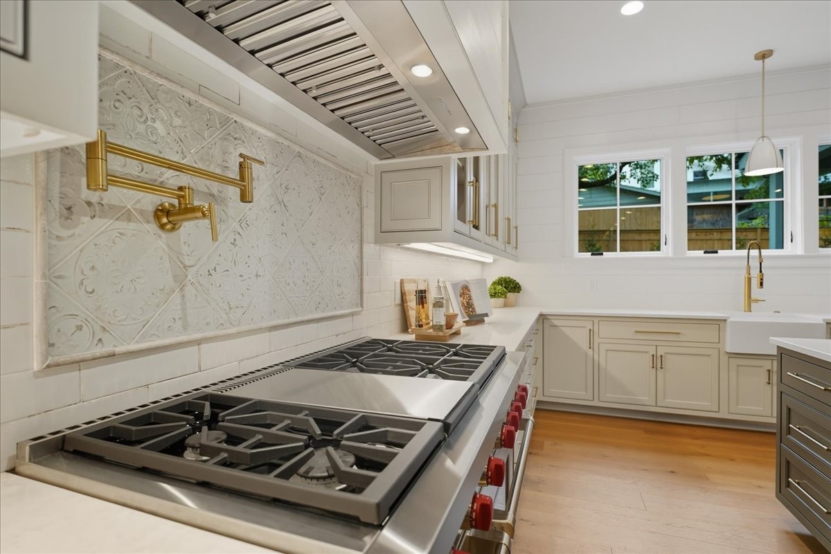 3618 General Bate Dr