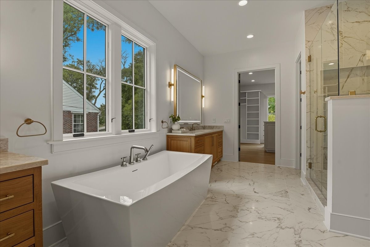 3618 General Bate Dr