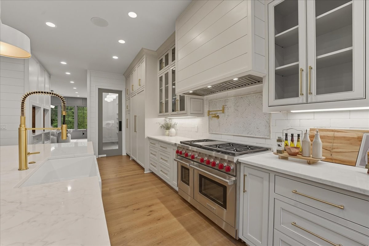 3618 General Bate Dr