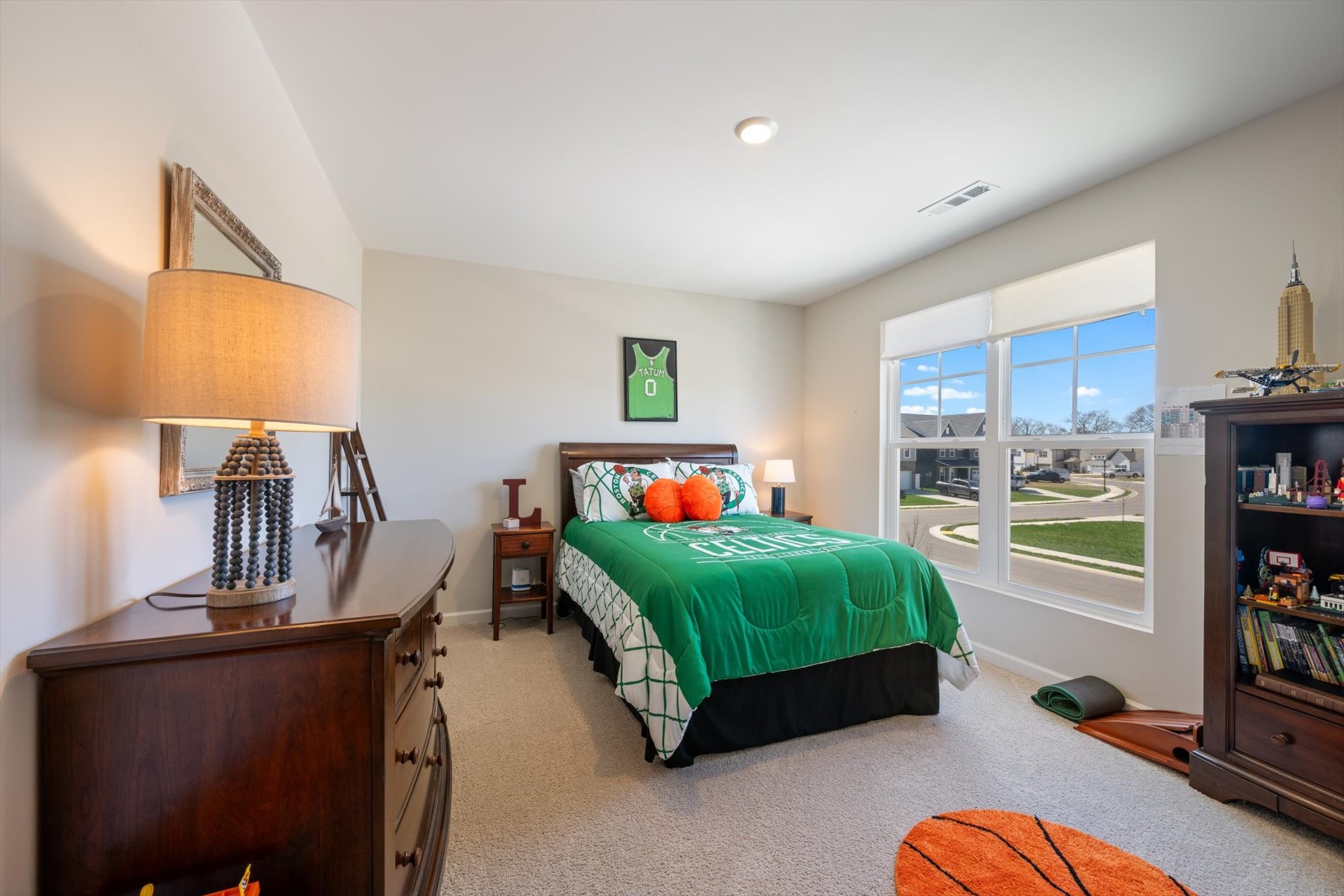 3813 Rivermont Way