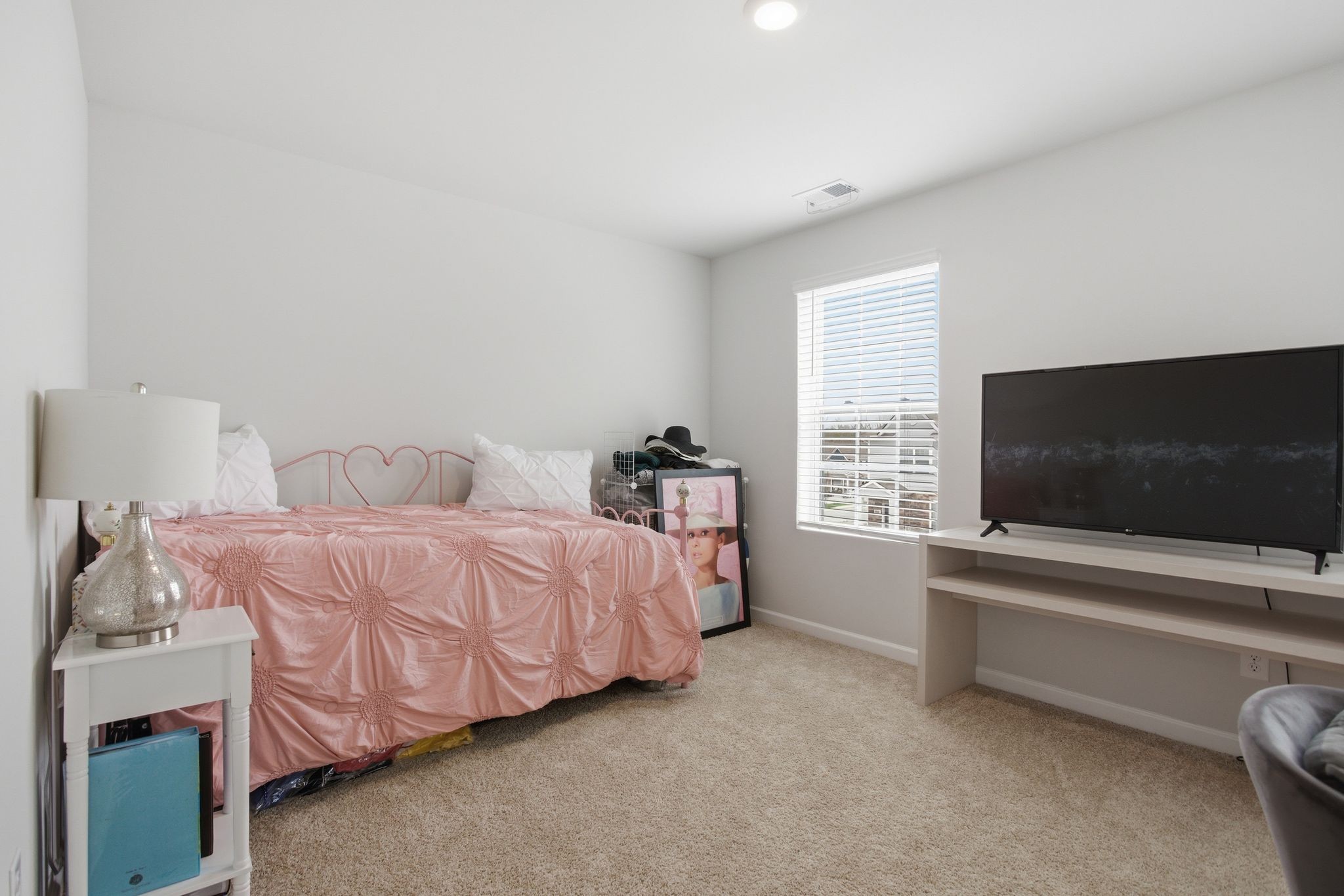 806 Dallas Dr