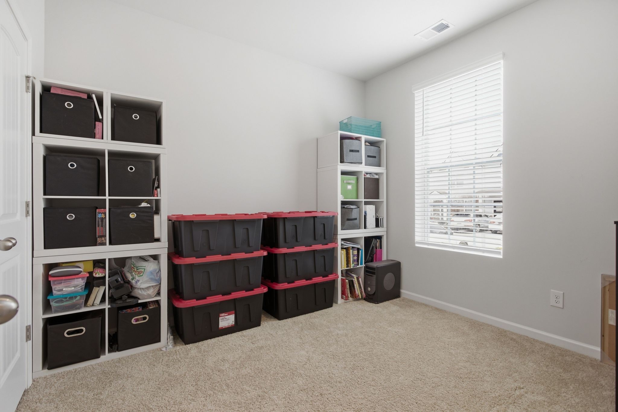 806 Dallas Dr