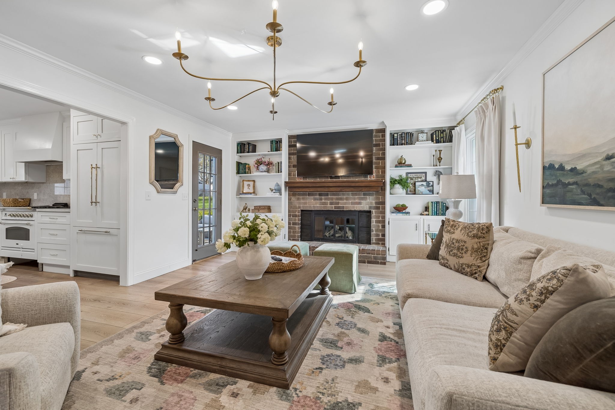 1437 Twin Feather Dr