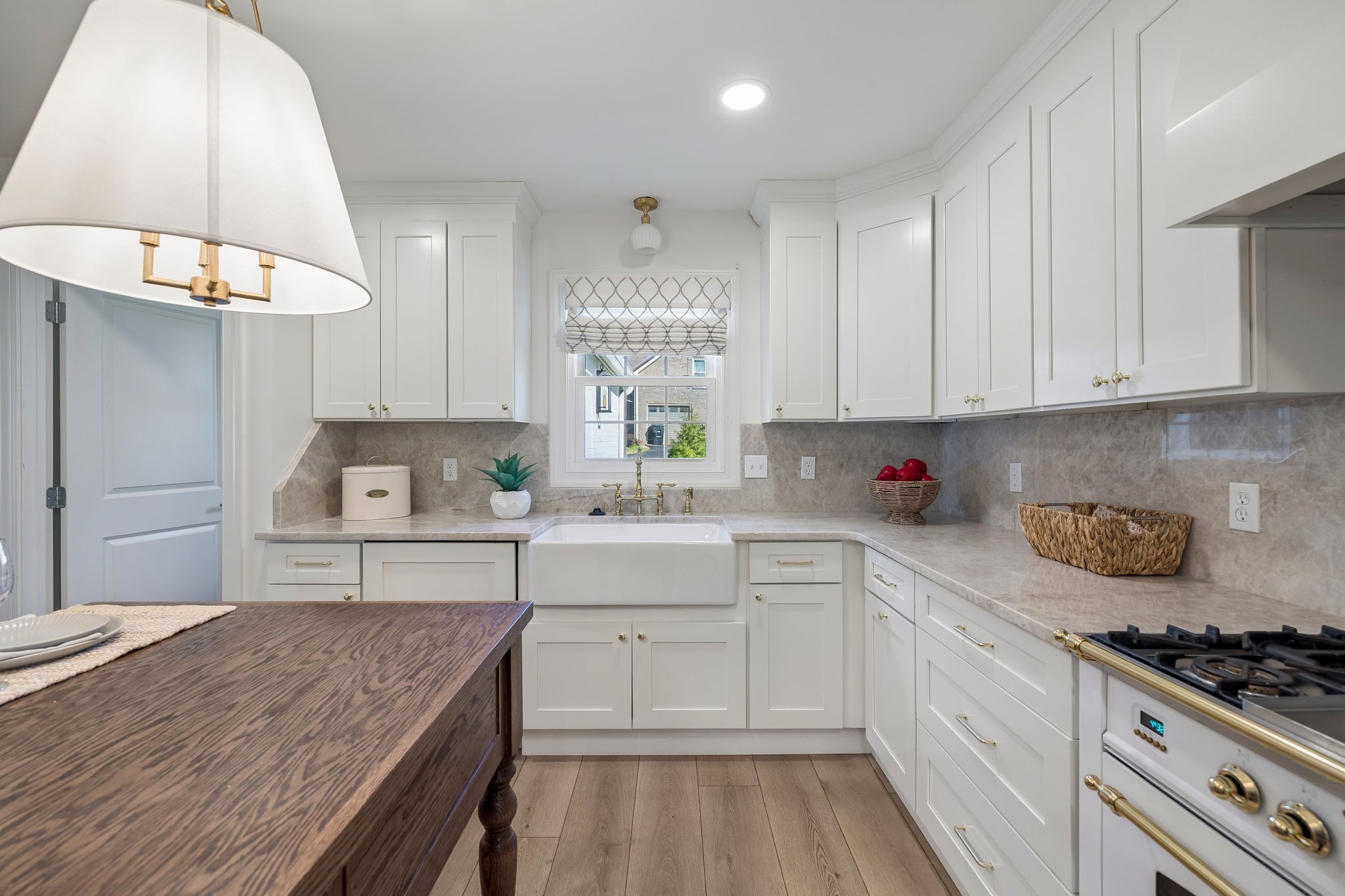 1437 Twin Feather Dr