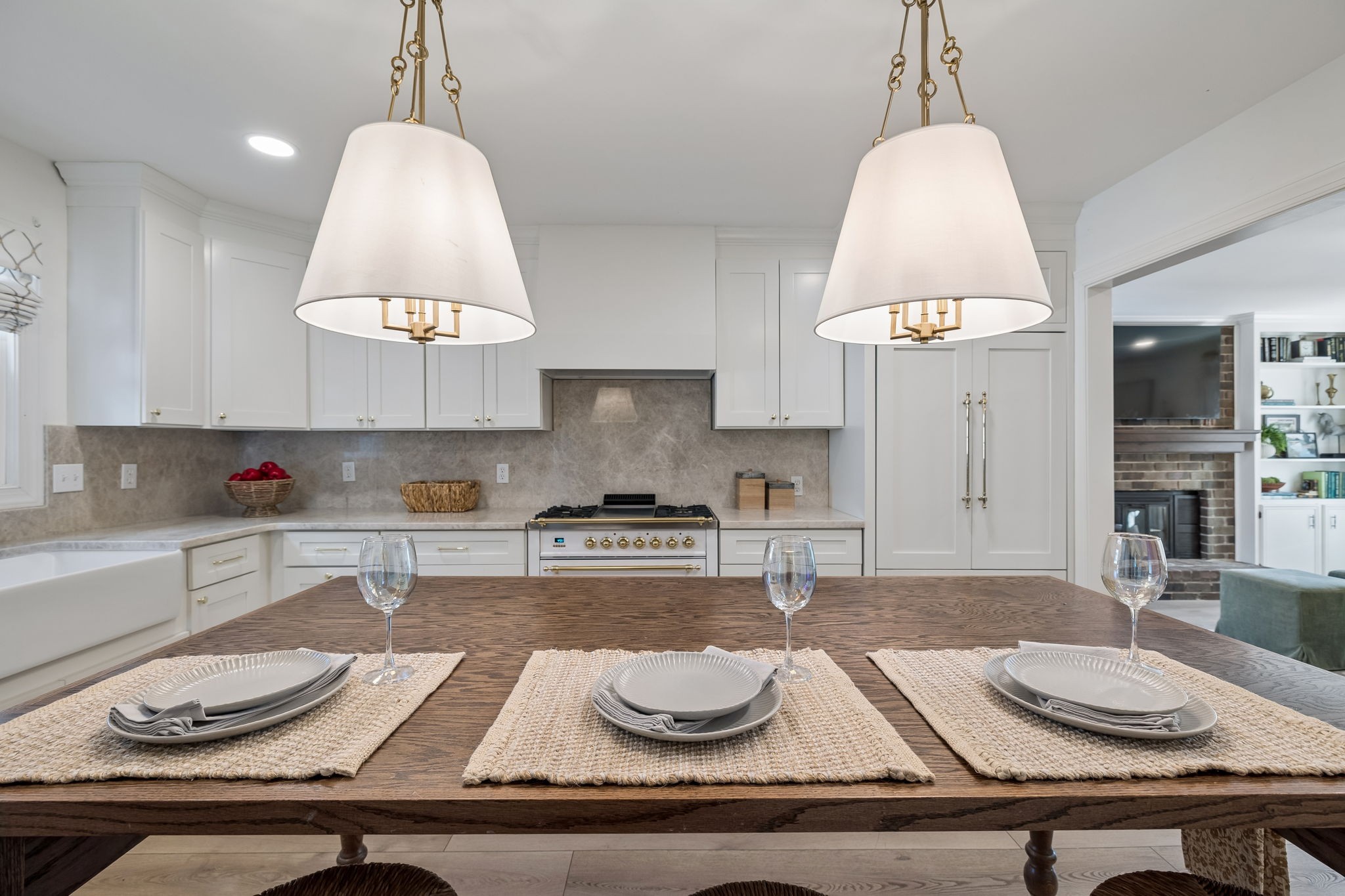 1437 Twin Feather Dr