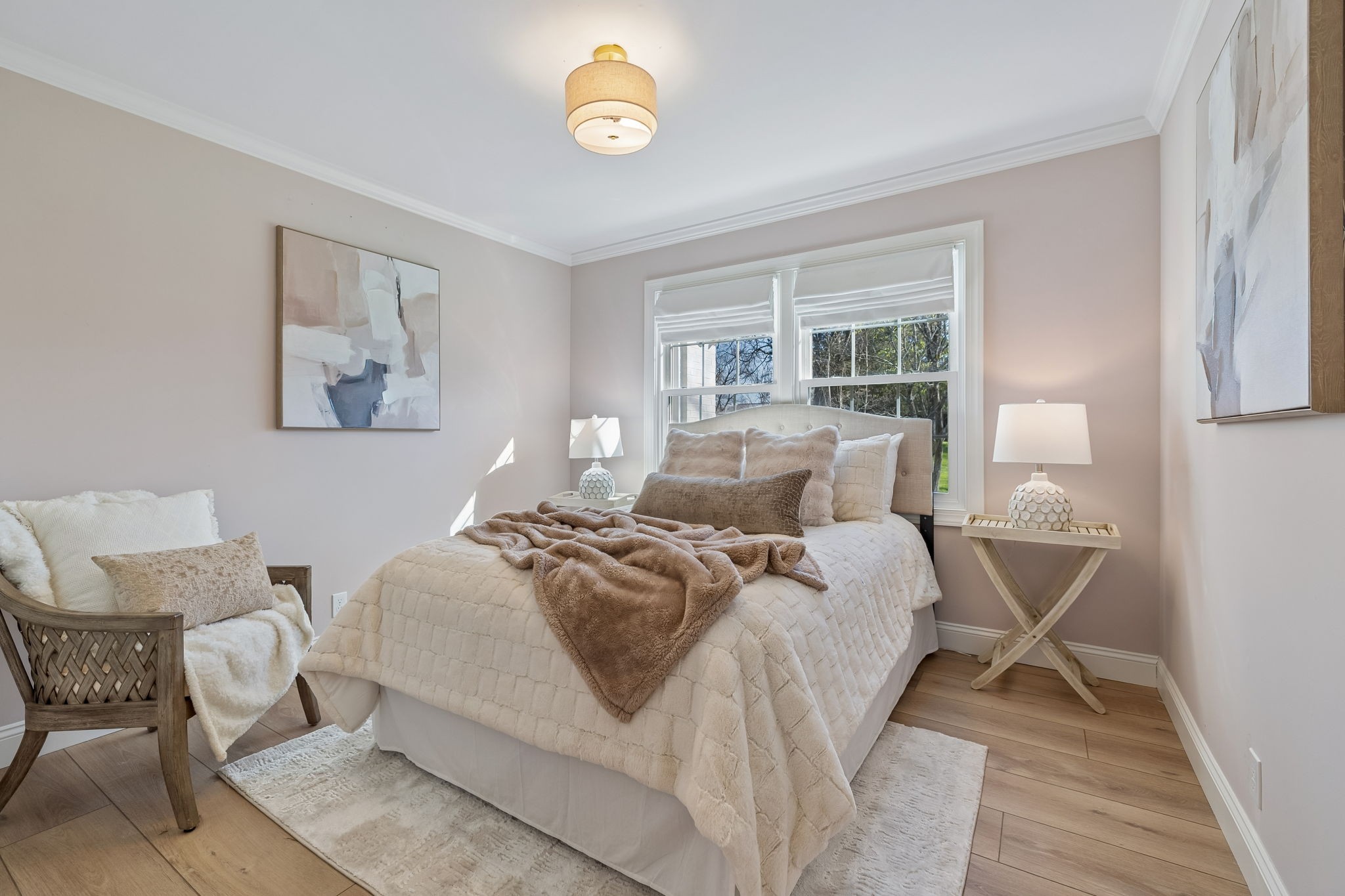 1437 Twin Feather Dr