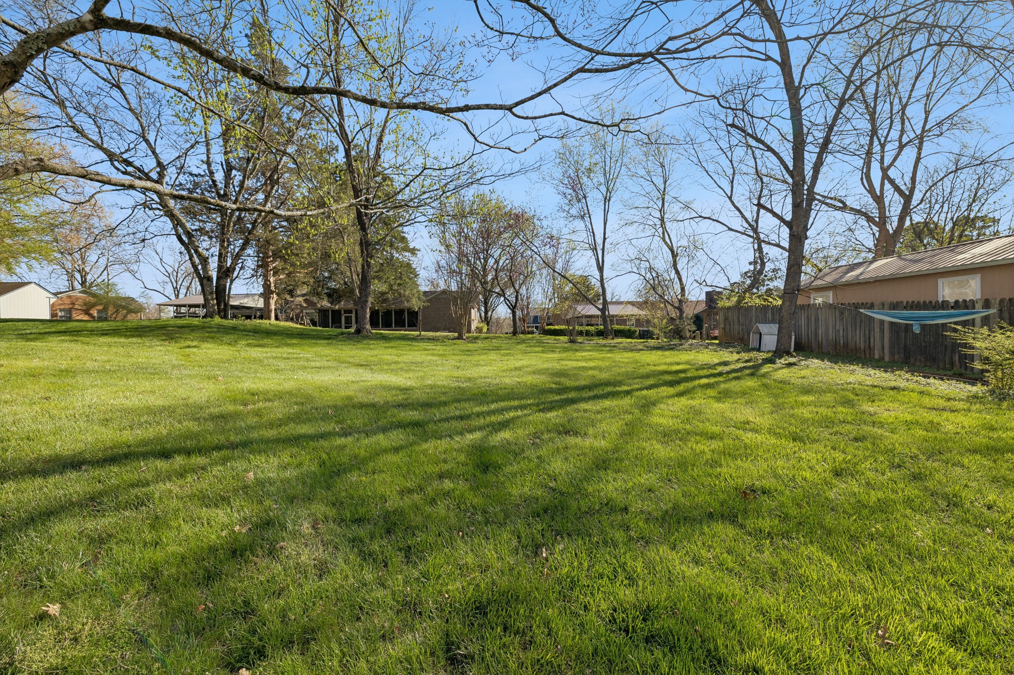 1437 Twin Feather Dr