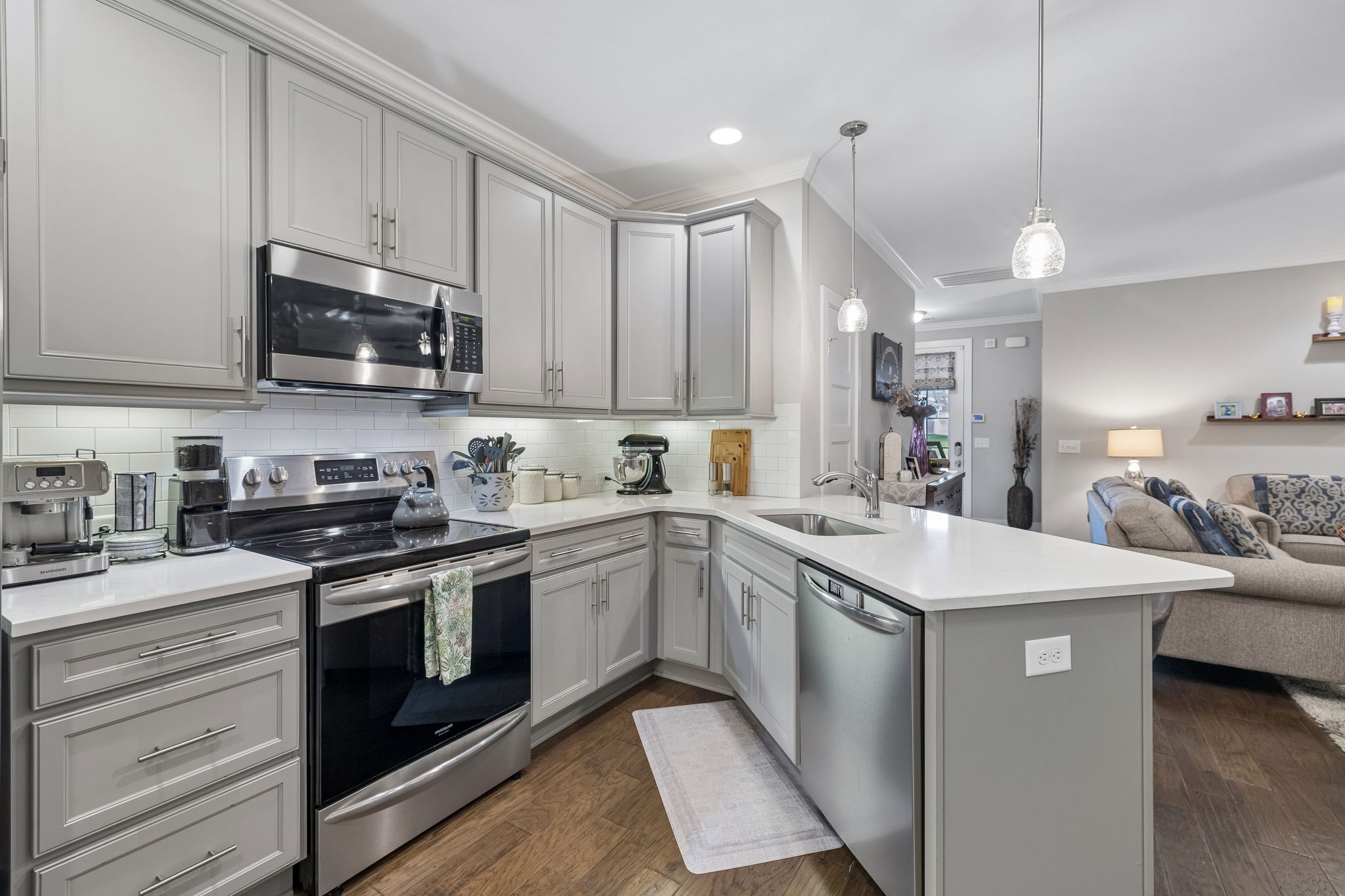 1607 Drakes Creek Rd