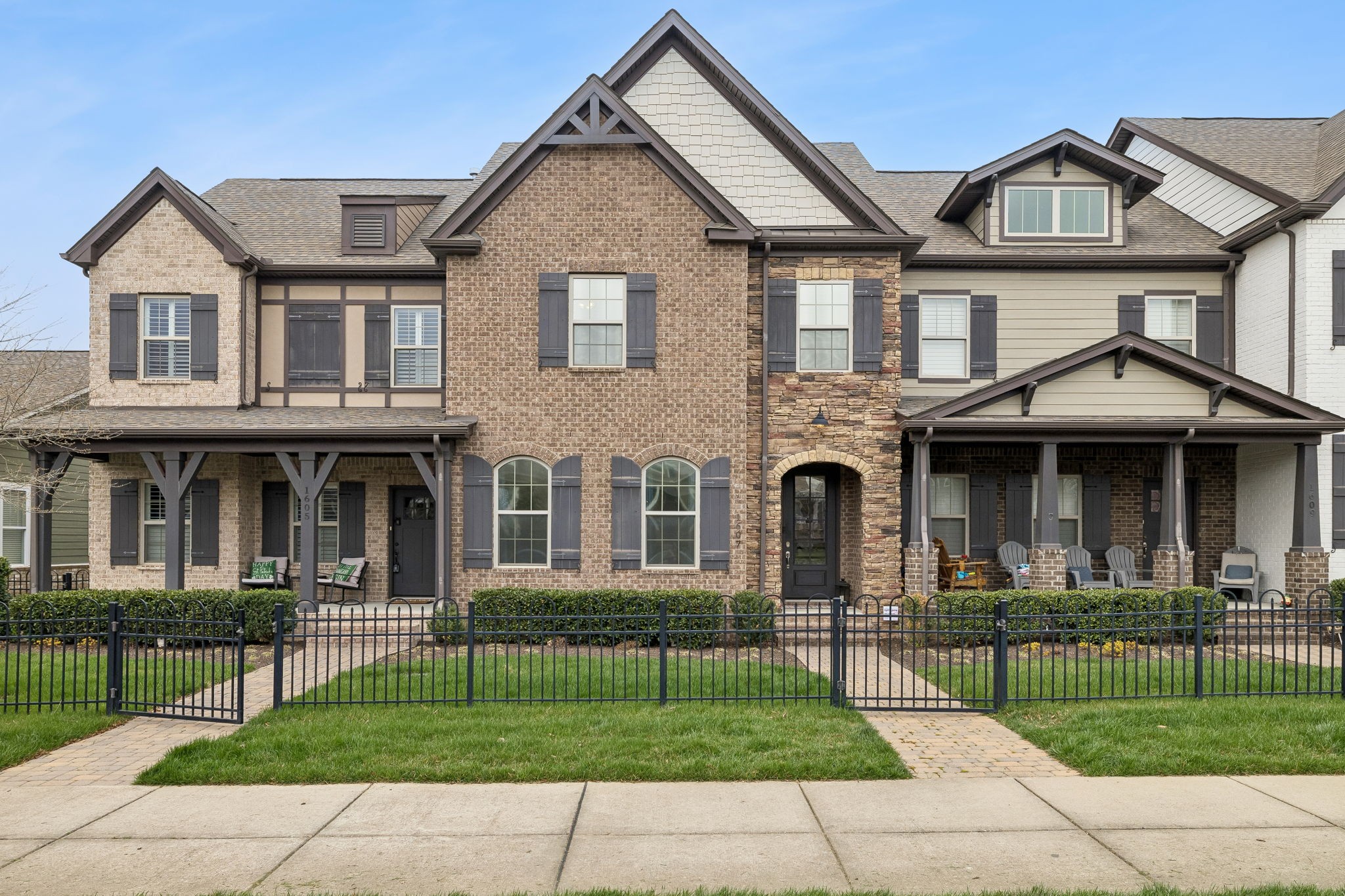 1607 Drakes Creek Rd