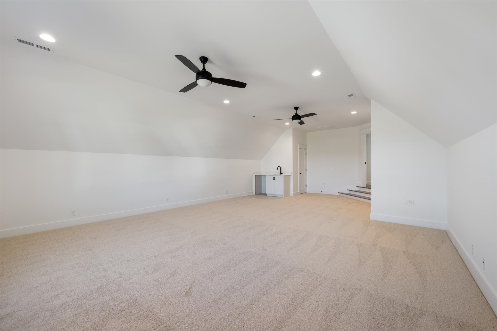 2817 Canfield Dr