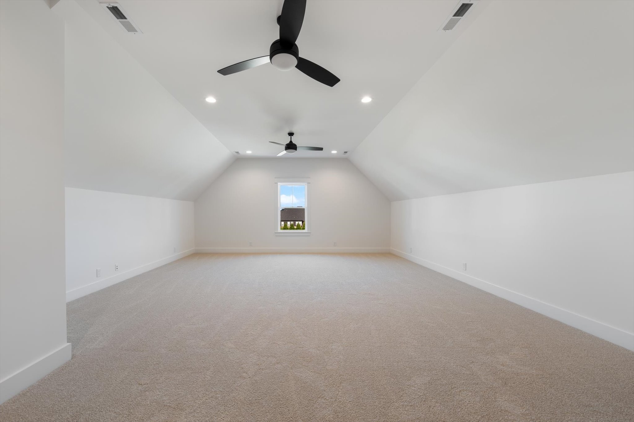 2817 Canfield Dr