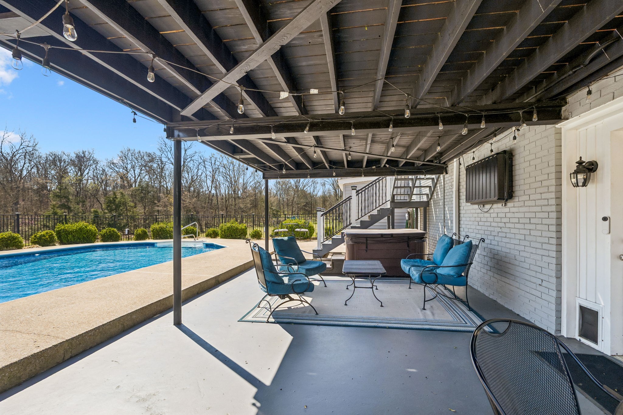 9469 Christiana Fosterville Road