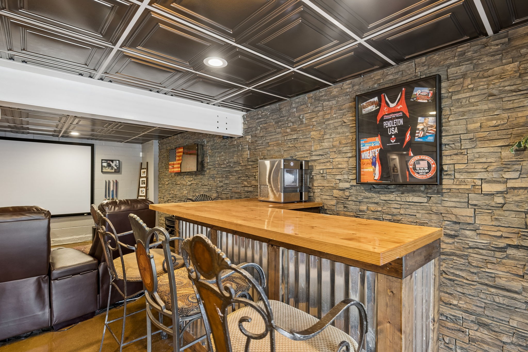 9469 Christiana Fosterville Road